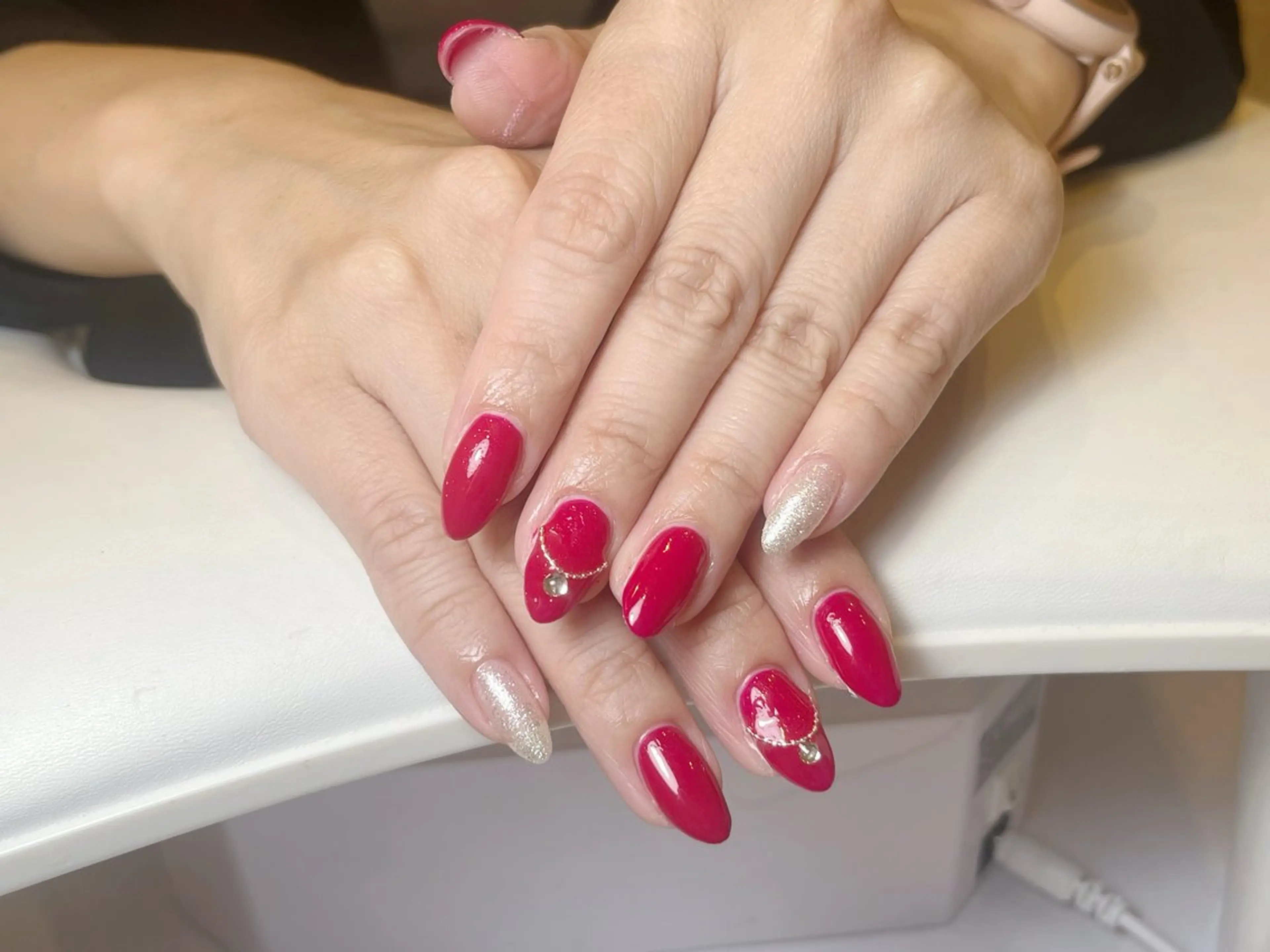 ネイル シンプルネイル ハンドネイル ハンドケア きらきらネイルサロン所属・池田 もえのネイルデザイン