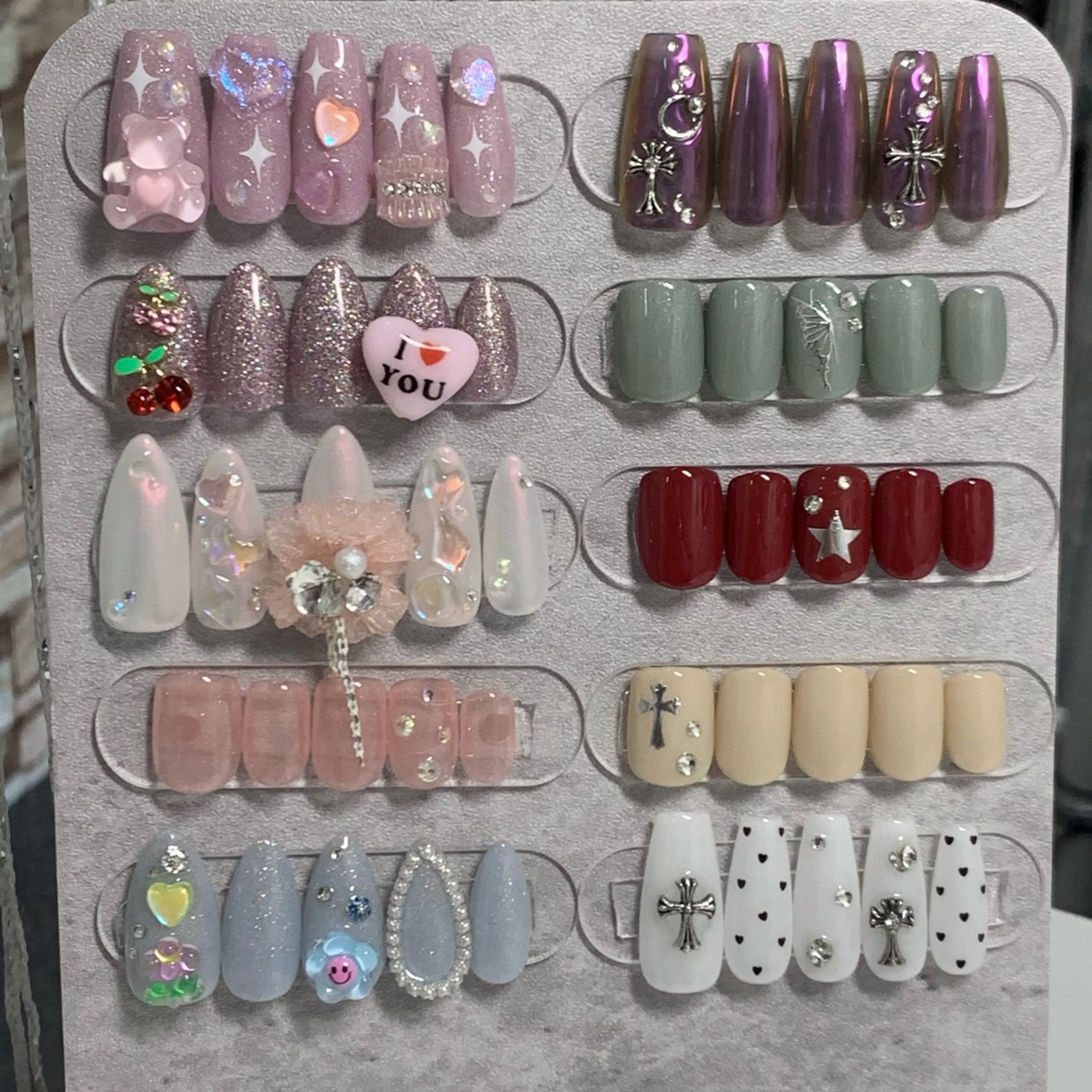 ネイル L'OM OSAKA所属・R nailstudioのネイルデザイン