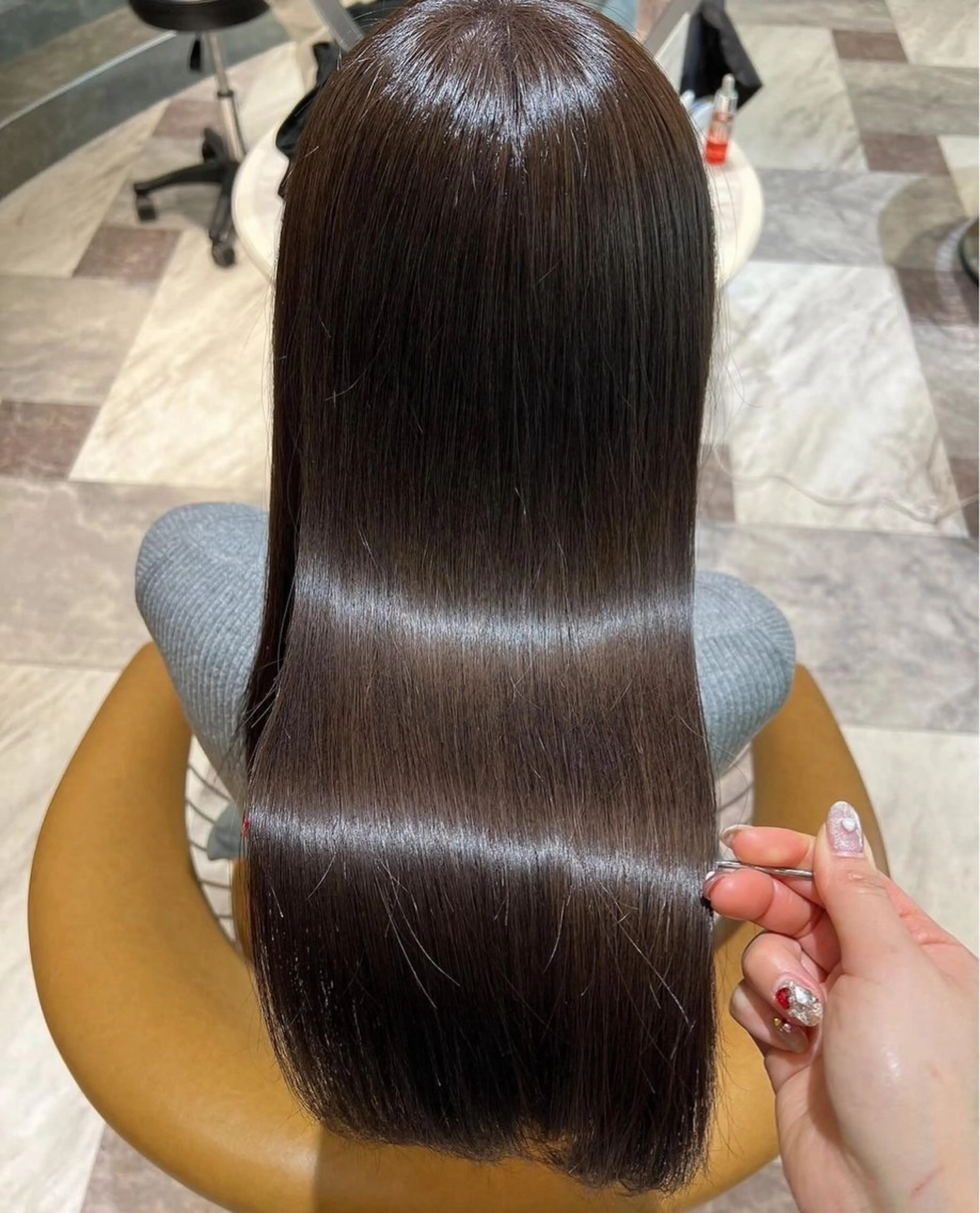 【縮毛矯正で1番オススメクーポン】美髪縮毛矯正＋TOKIOトリートメント（4step）✨の写真