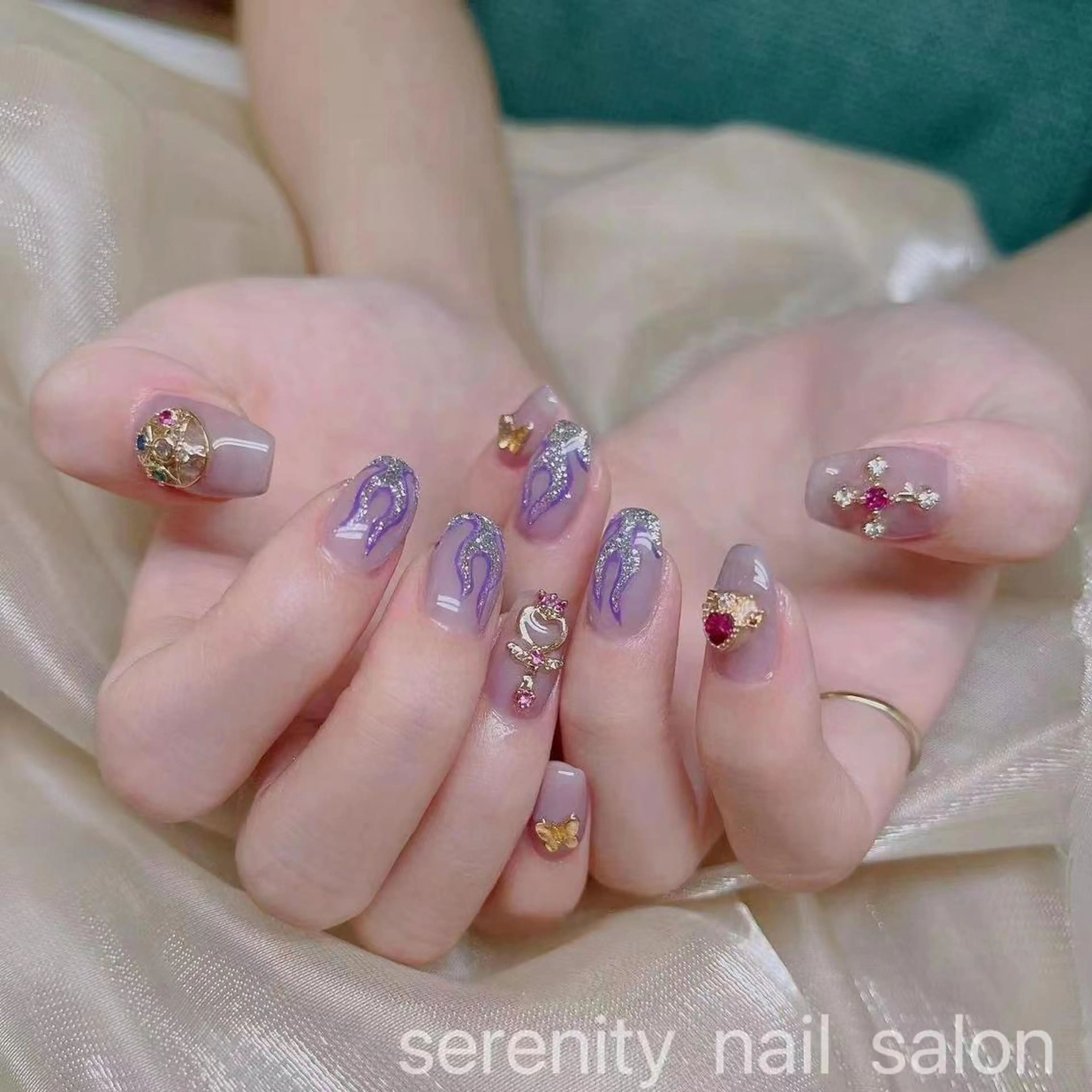 ネイル ハンドネイル ハンドケア ✨Serenity Nail salonのネイルデザイン