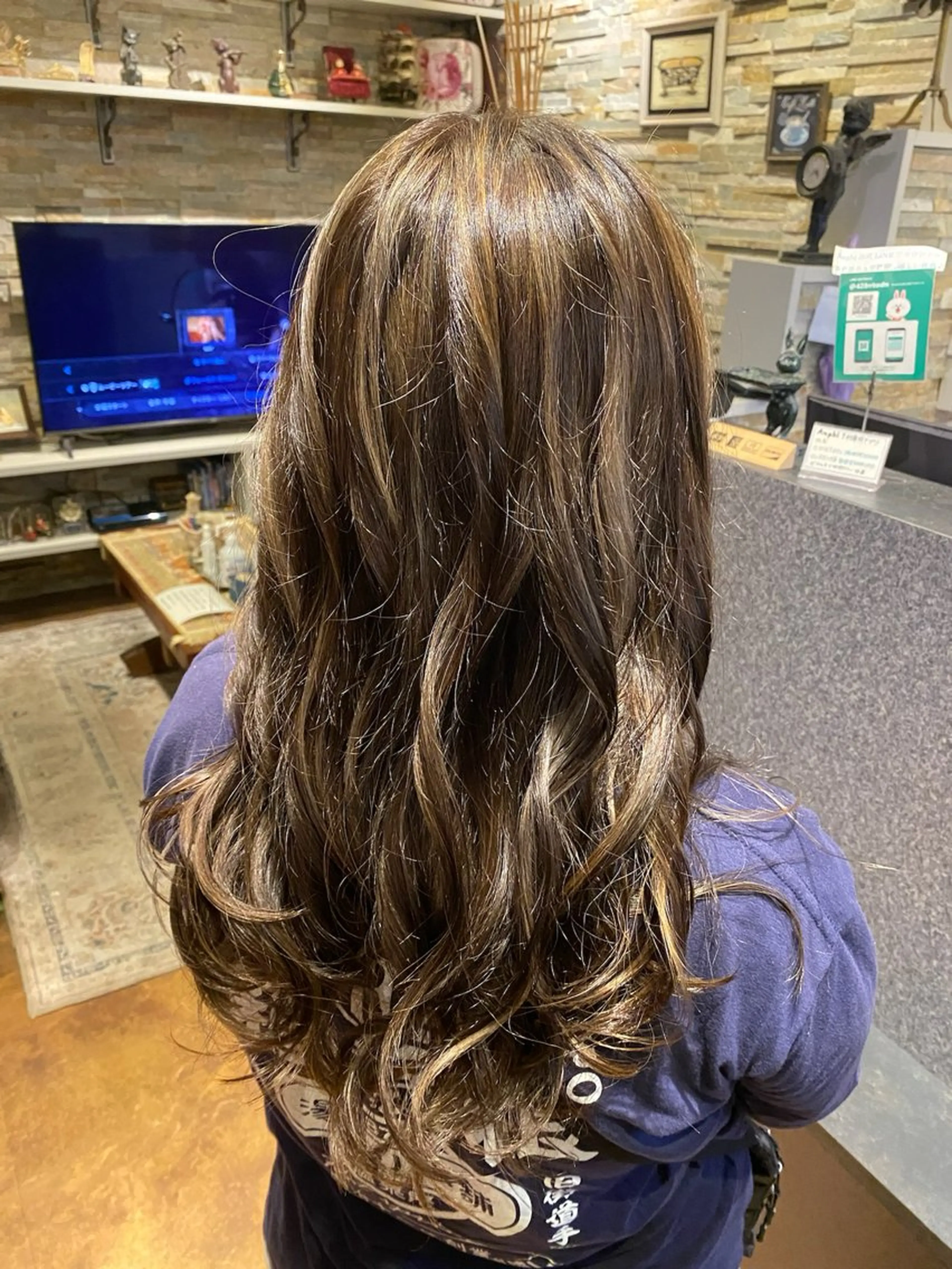 ロング カラー ハイライトカラー ハイライト BENIHA  ︎︎のヘアスタイル