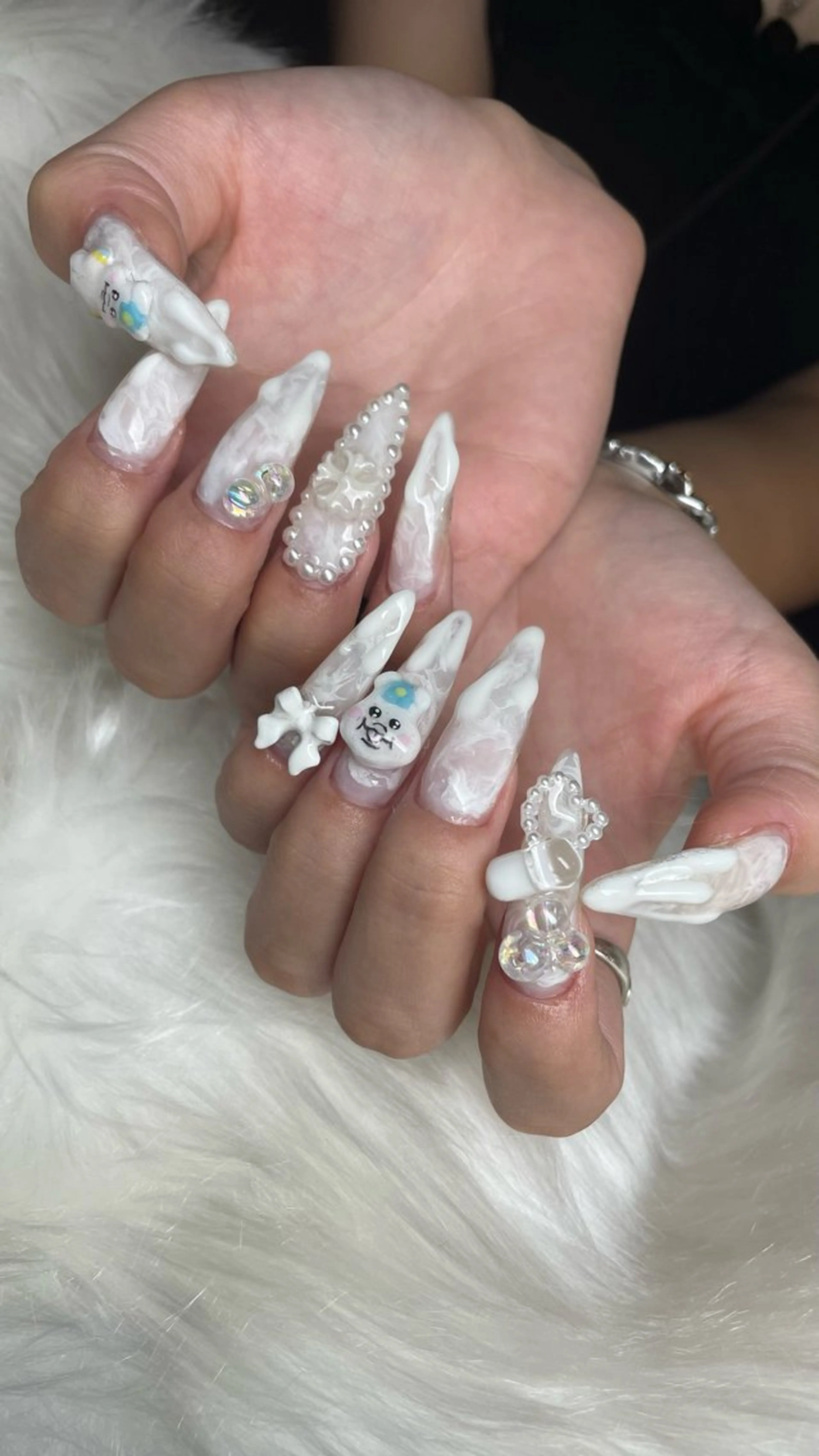 セミロング Re:lith所属・猫夢 にゃむのネイルデザイン