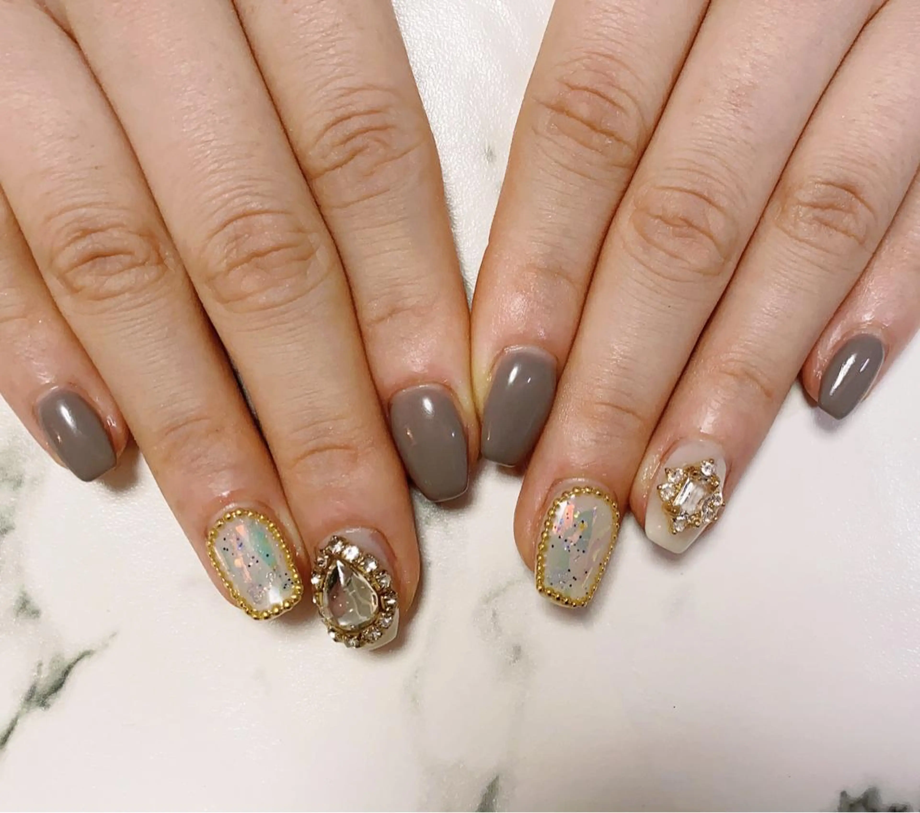 ロング カラー ネイル Q Free nailsのネイルデザイン