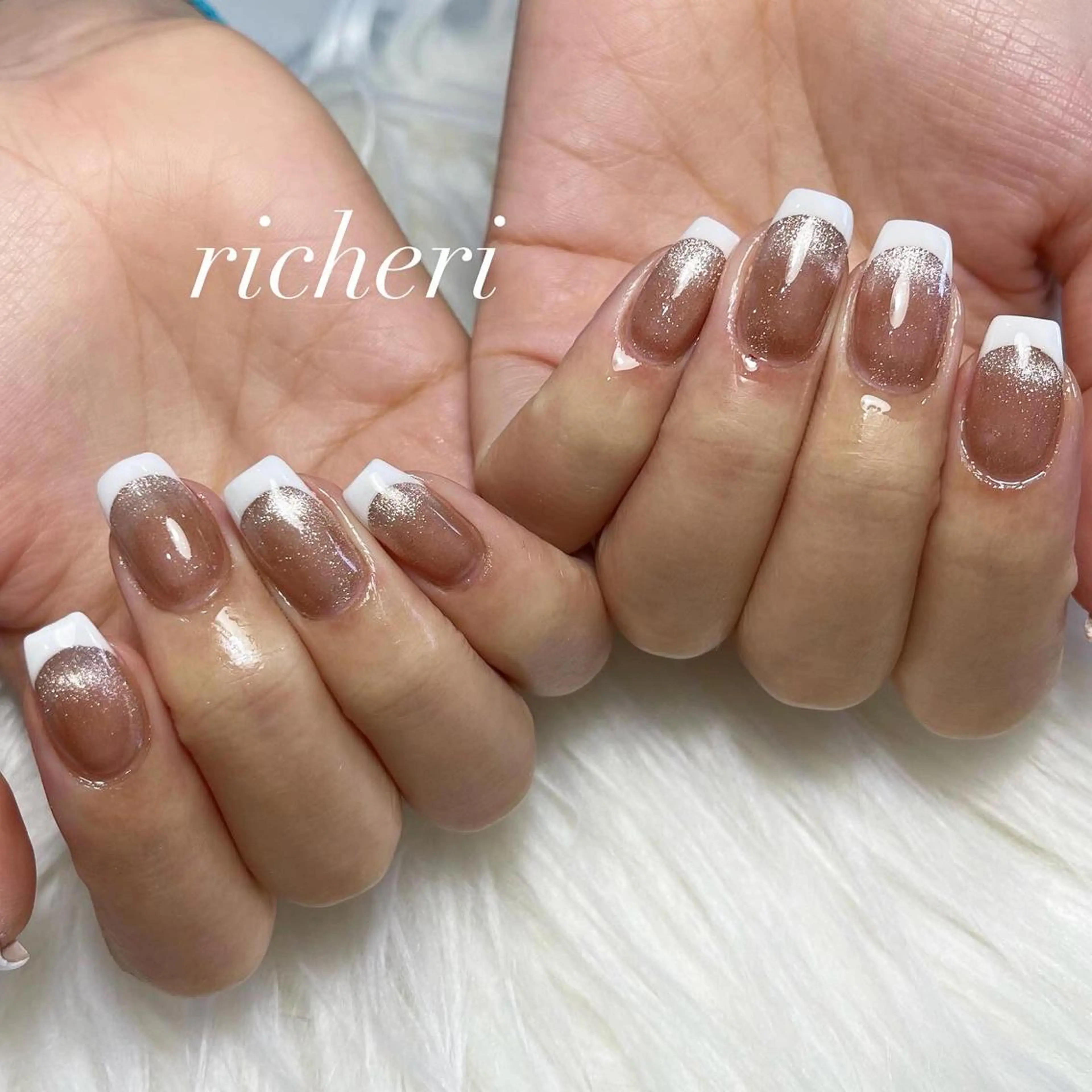 ミディアム ネイル 韓国風ヘア アートネイル フレンチネイル ジェルネイル ガラスフレンチ richeri beautyのエステ・リラクイメージ