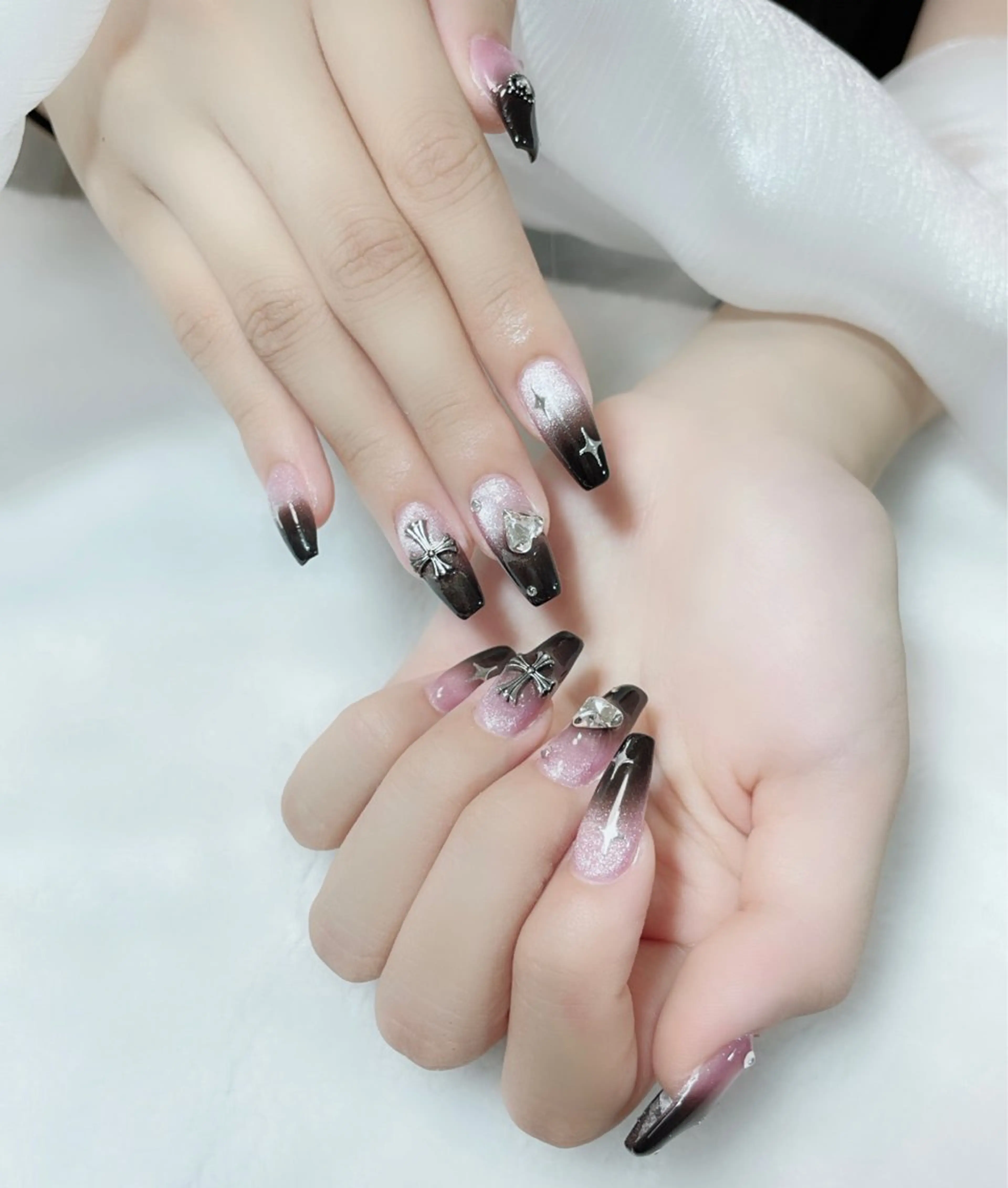 ネイル 長さ出し Amina nail salonのネイルデザイン