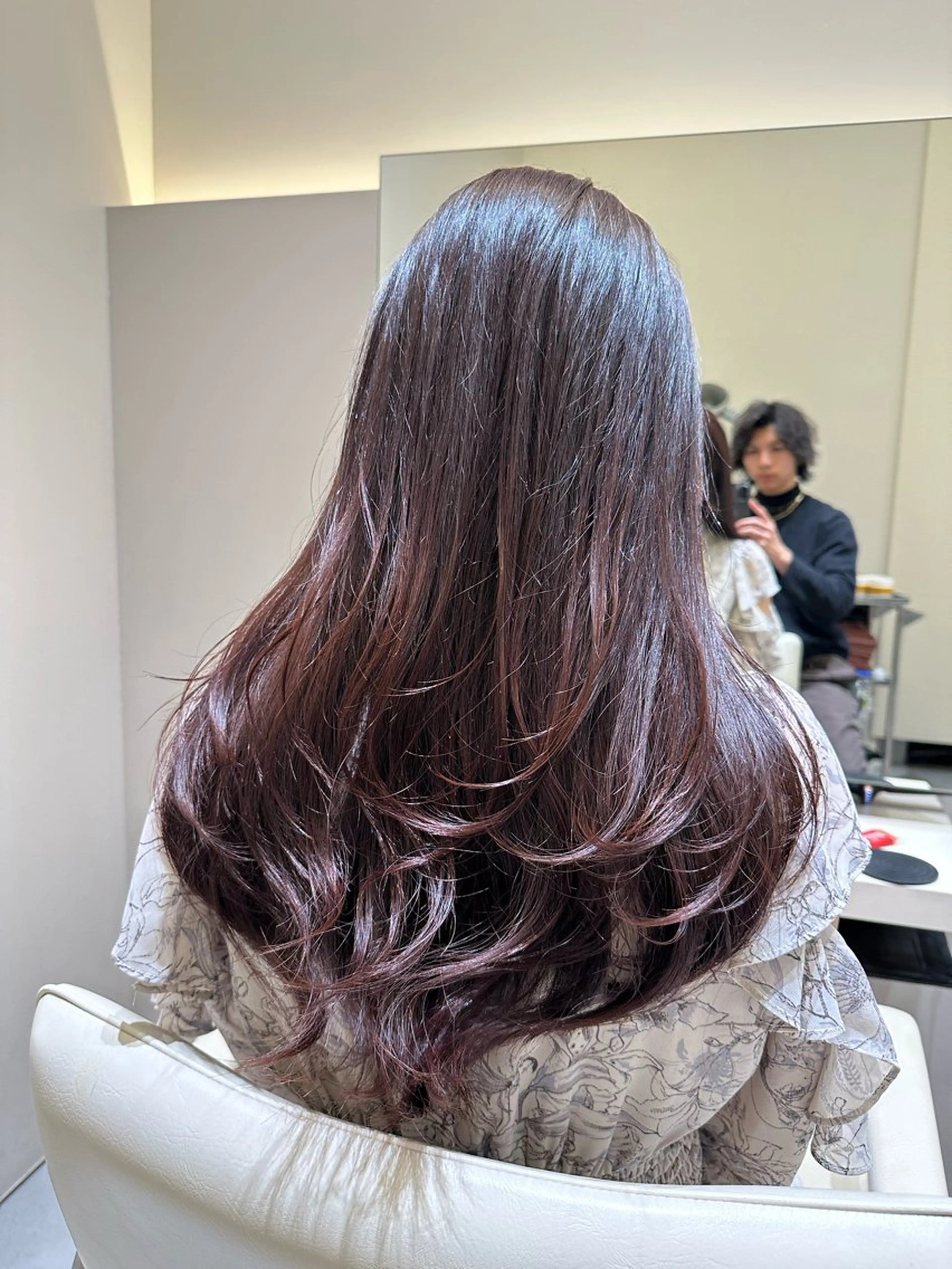 ロング ロングレイヤー レイヤーカット ロング 西宮ガーデンズ k-two土田陸登のヘアスタイル