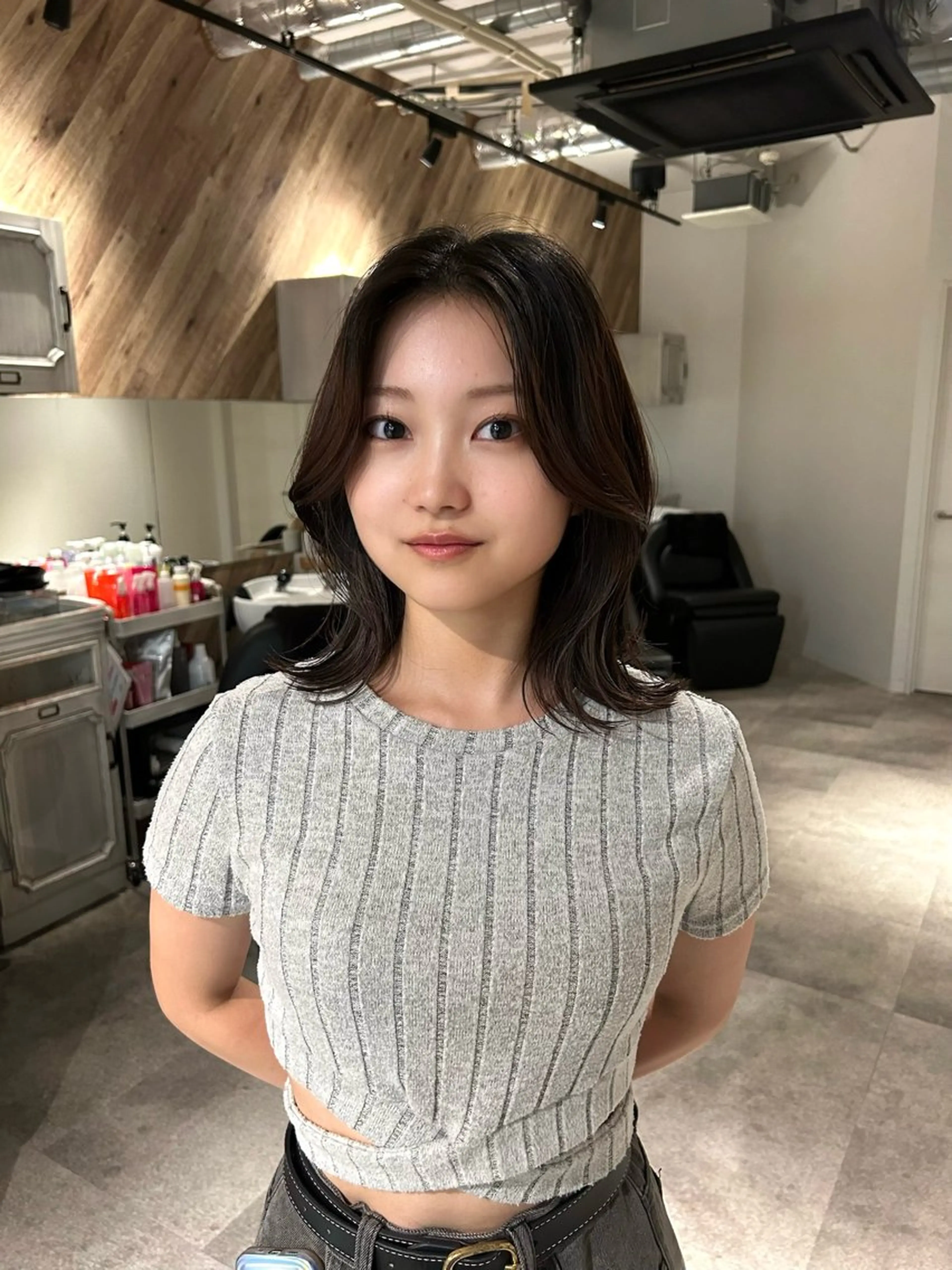 ミディアム くびれヘア カット トリートメント 凌矢/カラーモデル /カットモデルのヘアスタイル