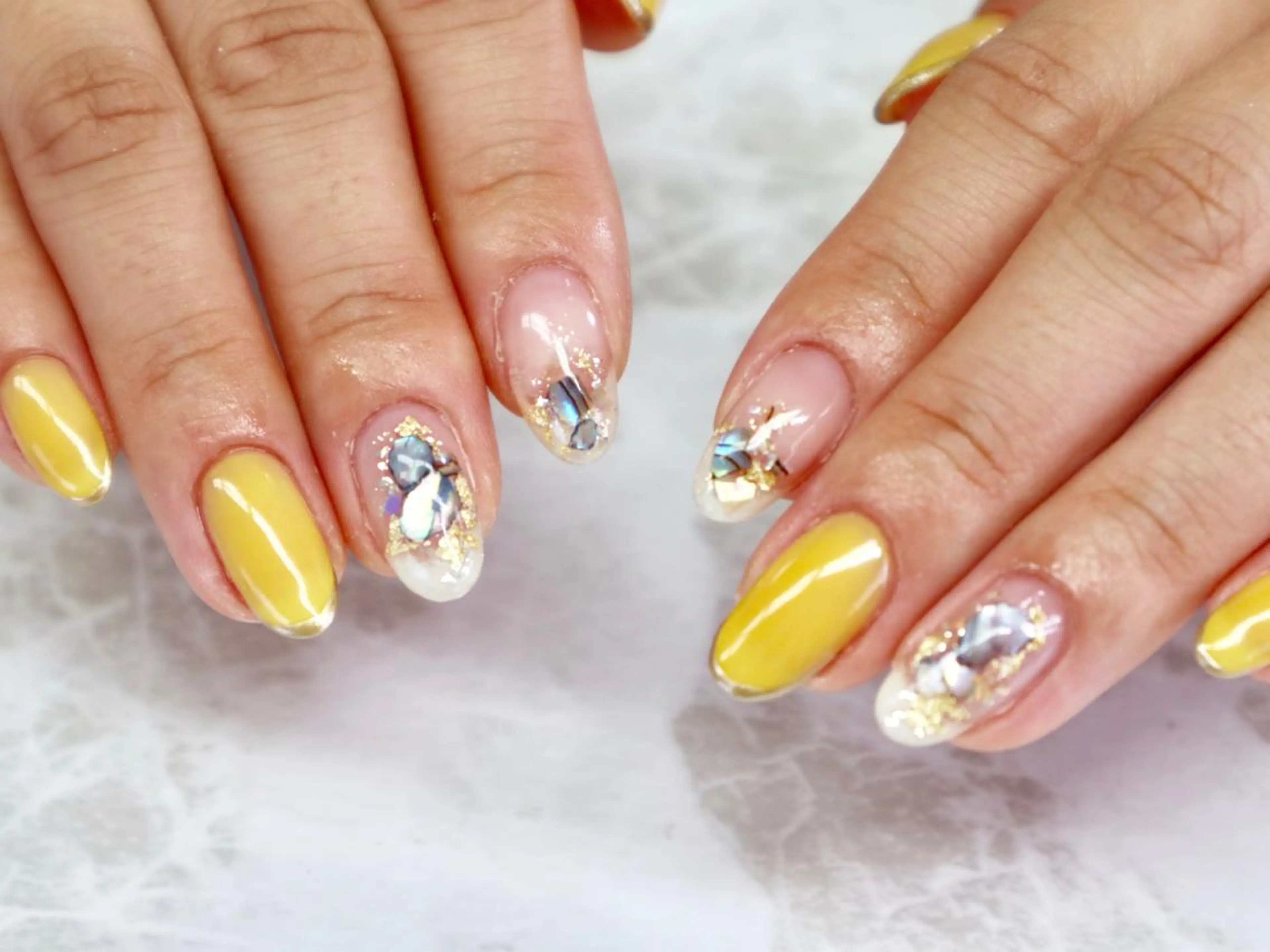 ネイル ハンドネイル 小河 仁美のネイルデザイン