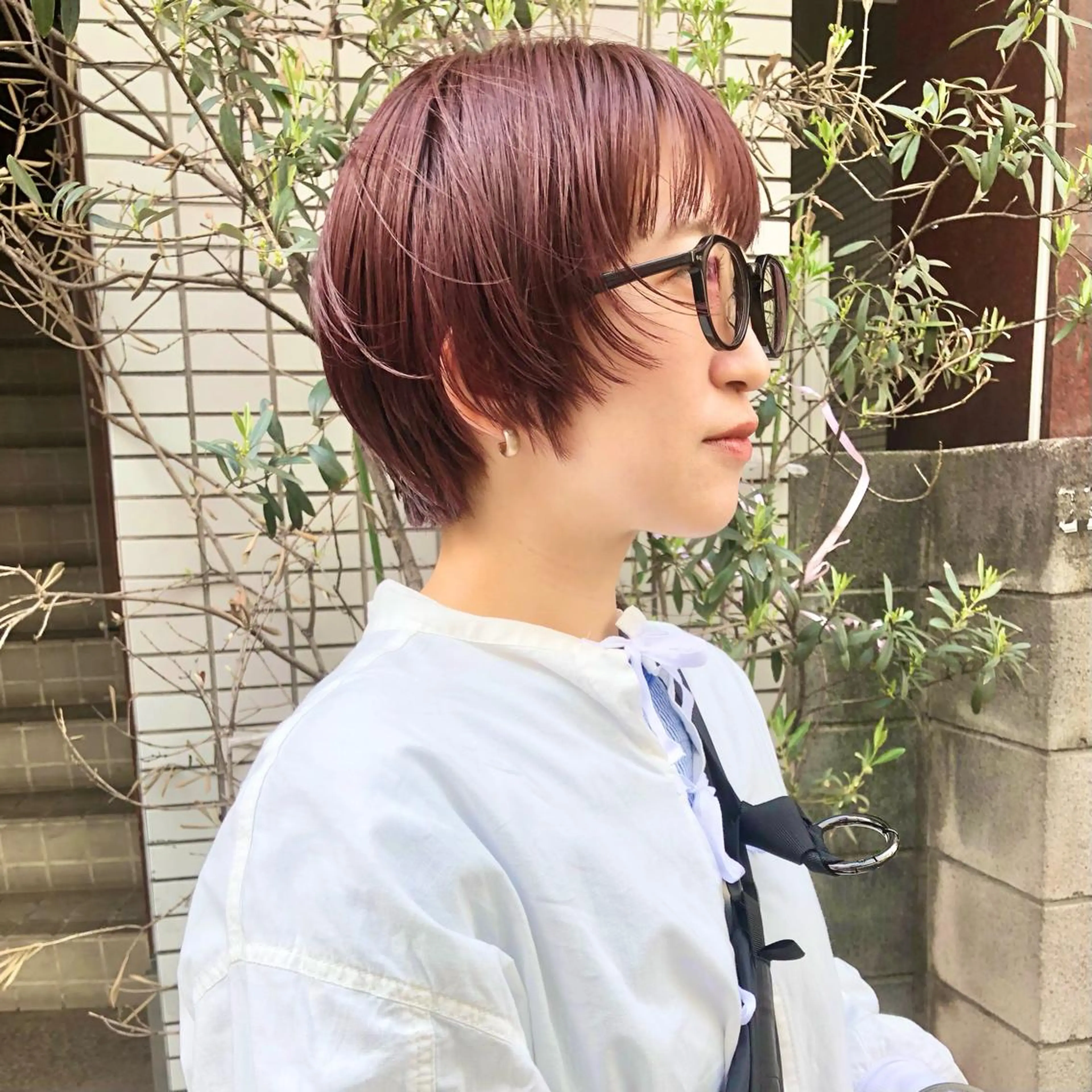 ショート カラー カット ヘアカラー トリートメント ハイトーン/ブリーチ 似合せカット/パーマのヘアスタイル