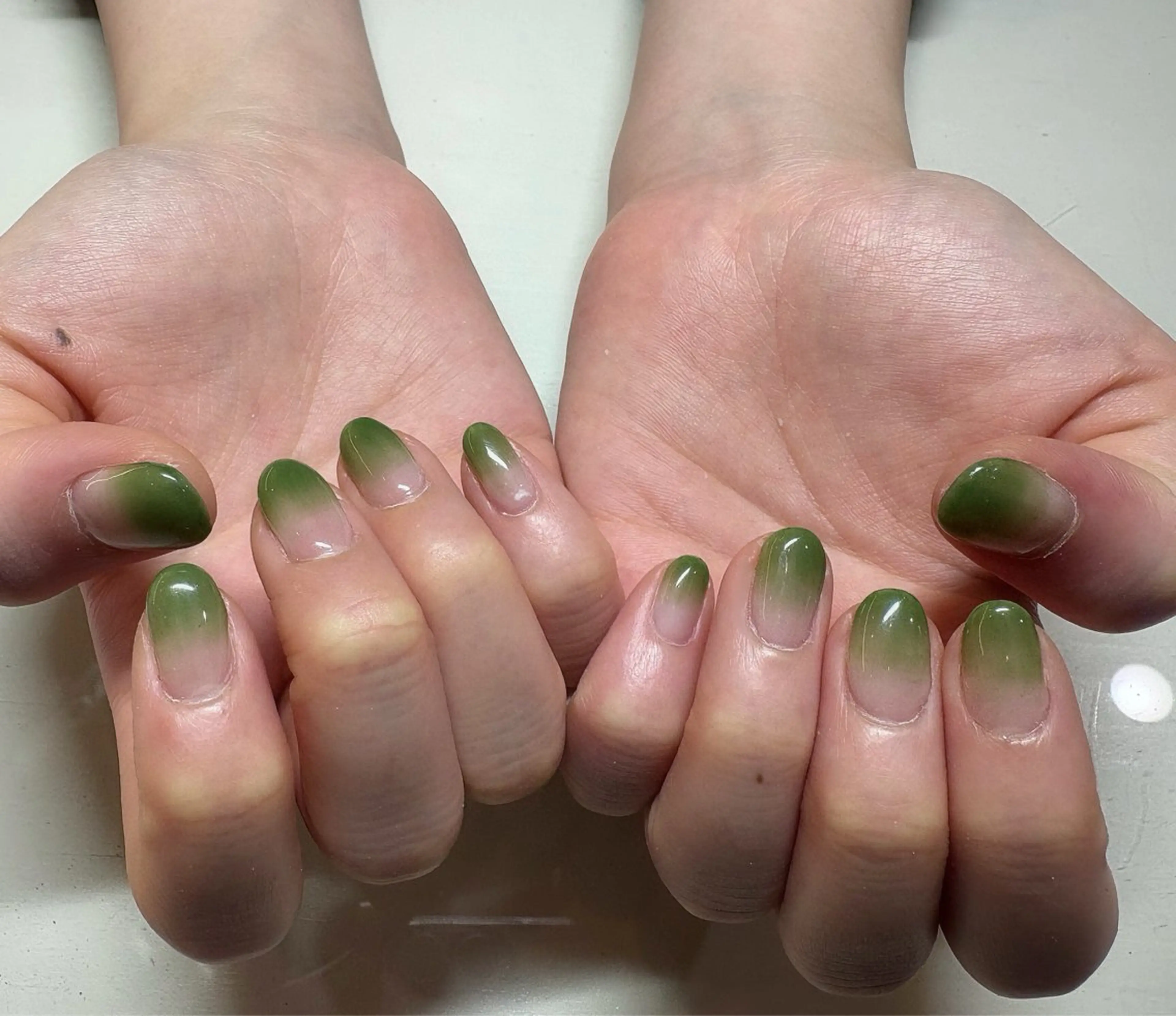 ネイル グラデーション ワンカラーネイル 上田 彩乃のネイルデザイン