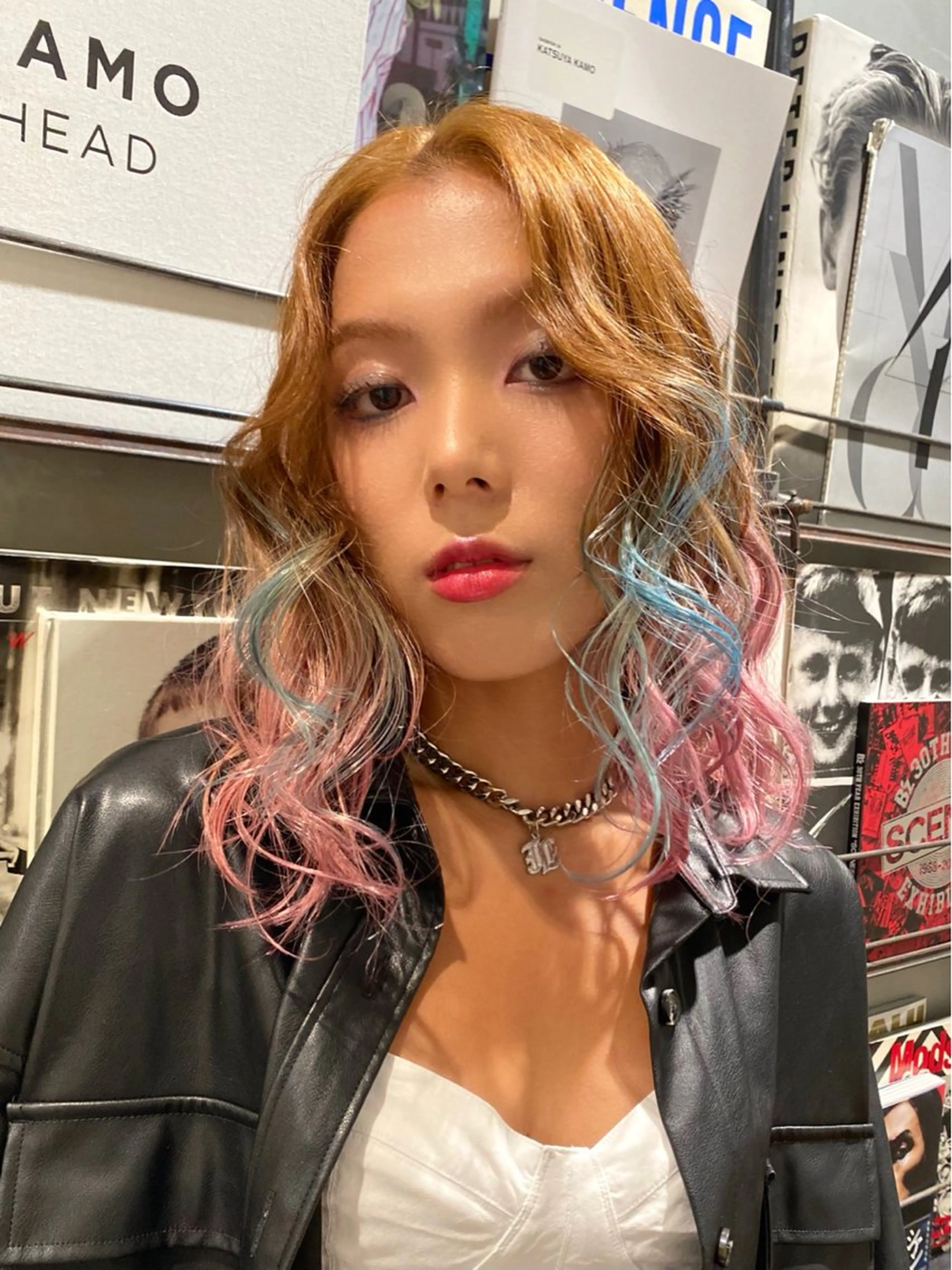 セミロング カラー デザイン/アレンジ ❤︎イシイレイのヘアスタイル