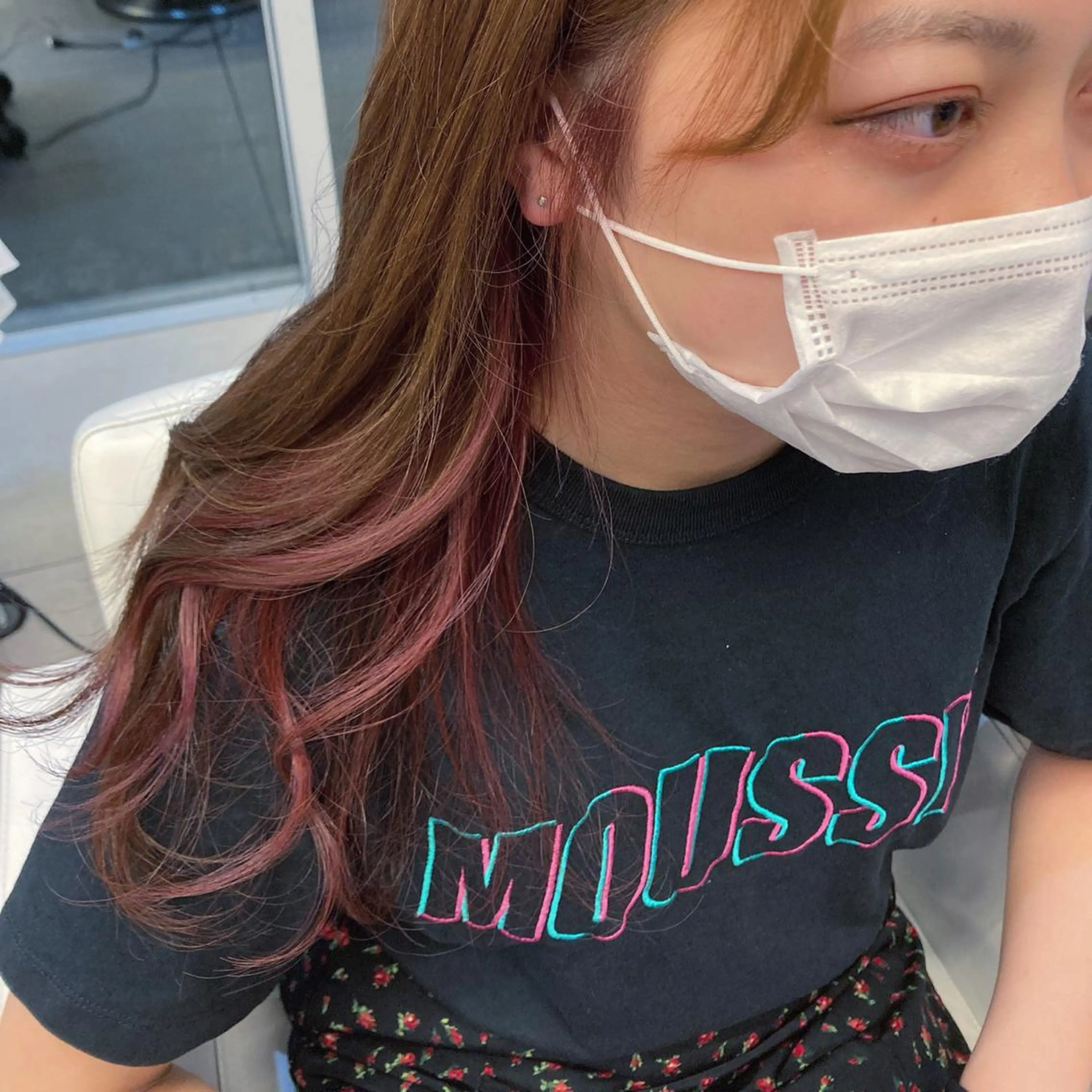 ロング カラー 岸田 莉奈のヘアスタイル