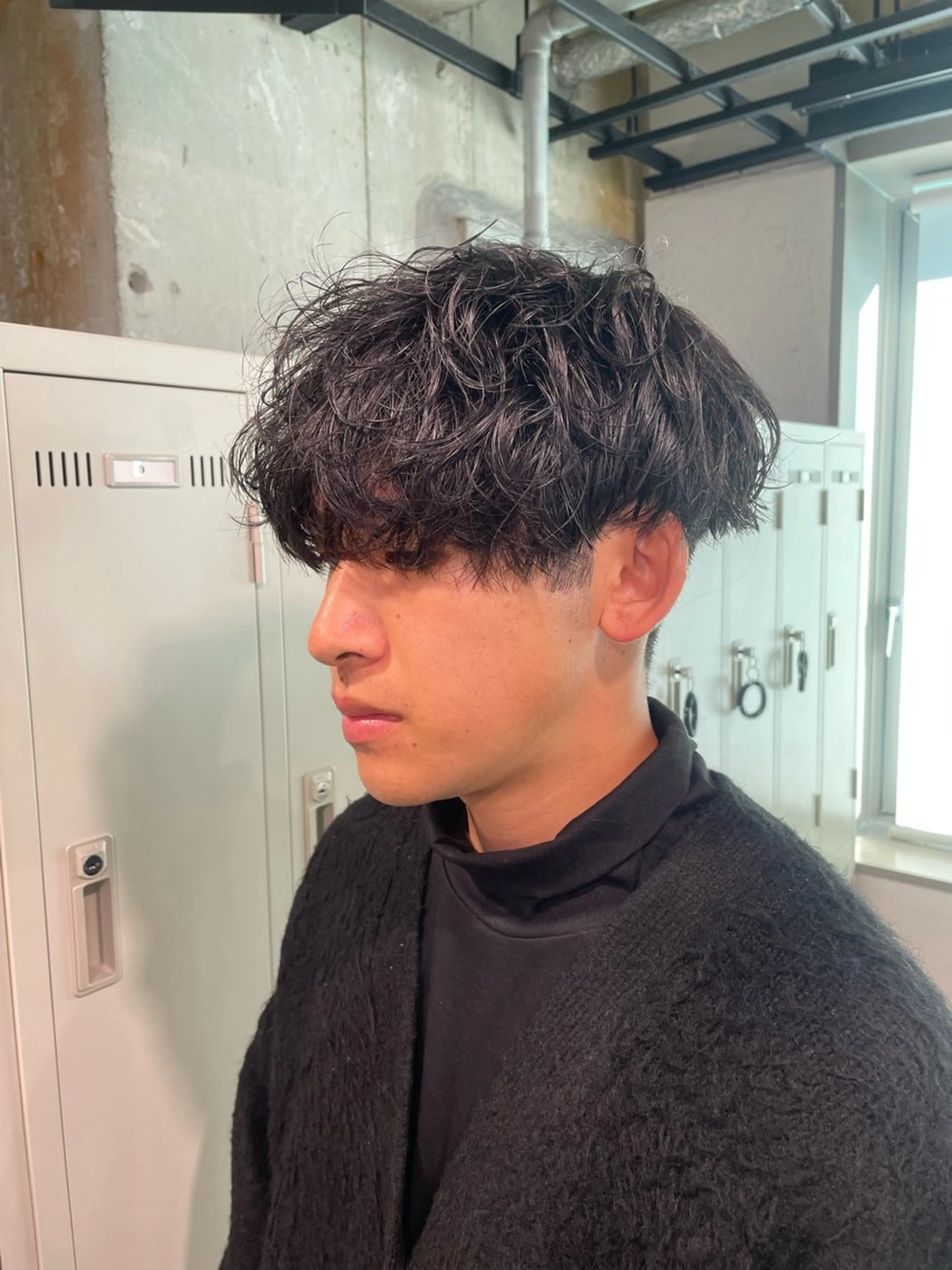 メンズ センターパート メンズハイトーン メンズ韓国風 マッシュ メンズパーマ メンズ特化美容師 💠チナツのヘアスタイル