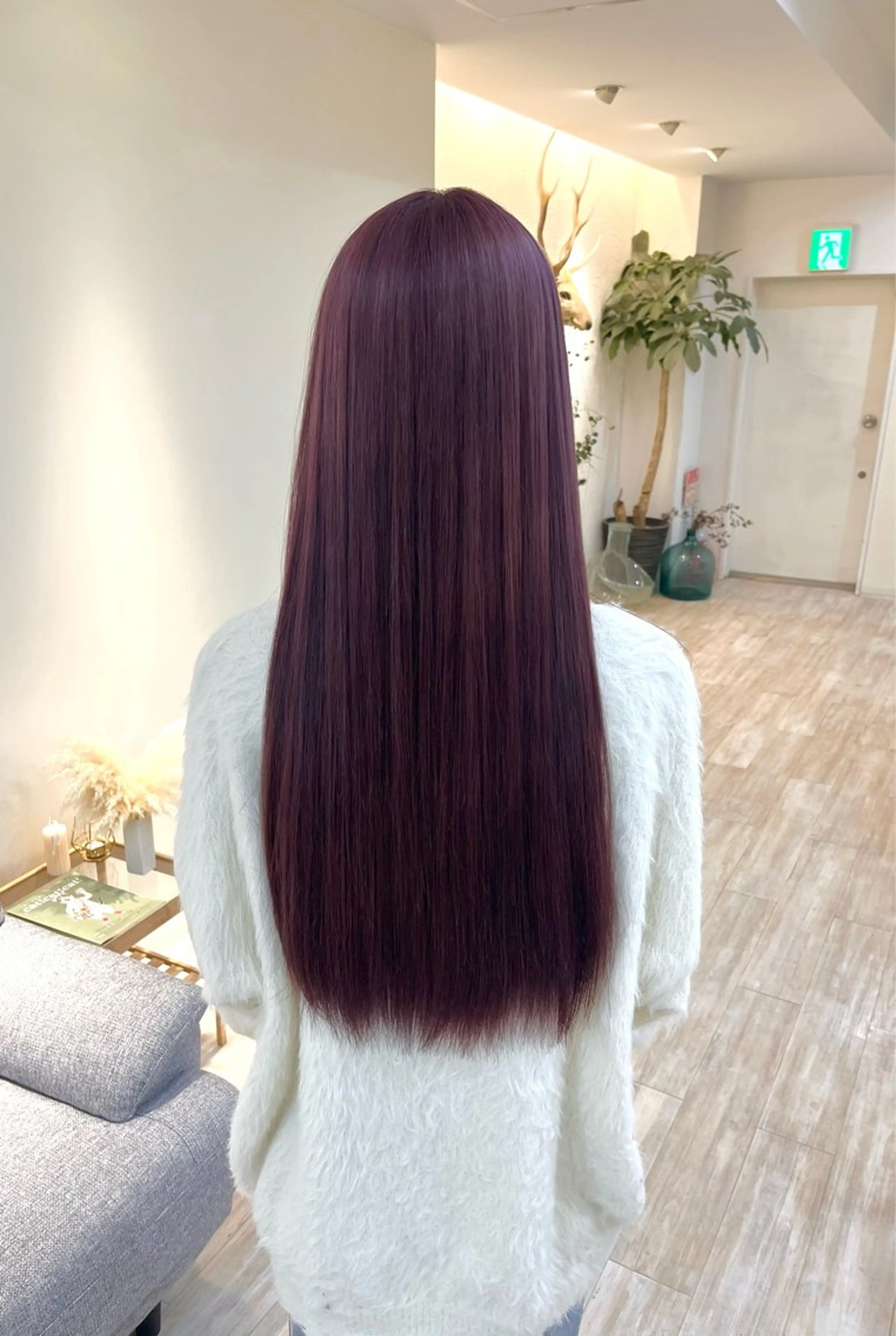 ロング カラー ブリーチ ラベンダーカラー ラベンダーピンク ピンクカラー ロング つぼみ/パーマ ／レイヤー／ボブのヘアスタイル