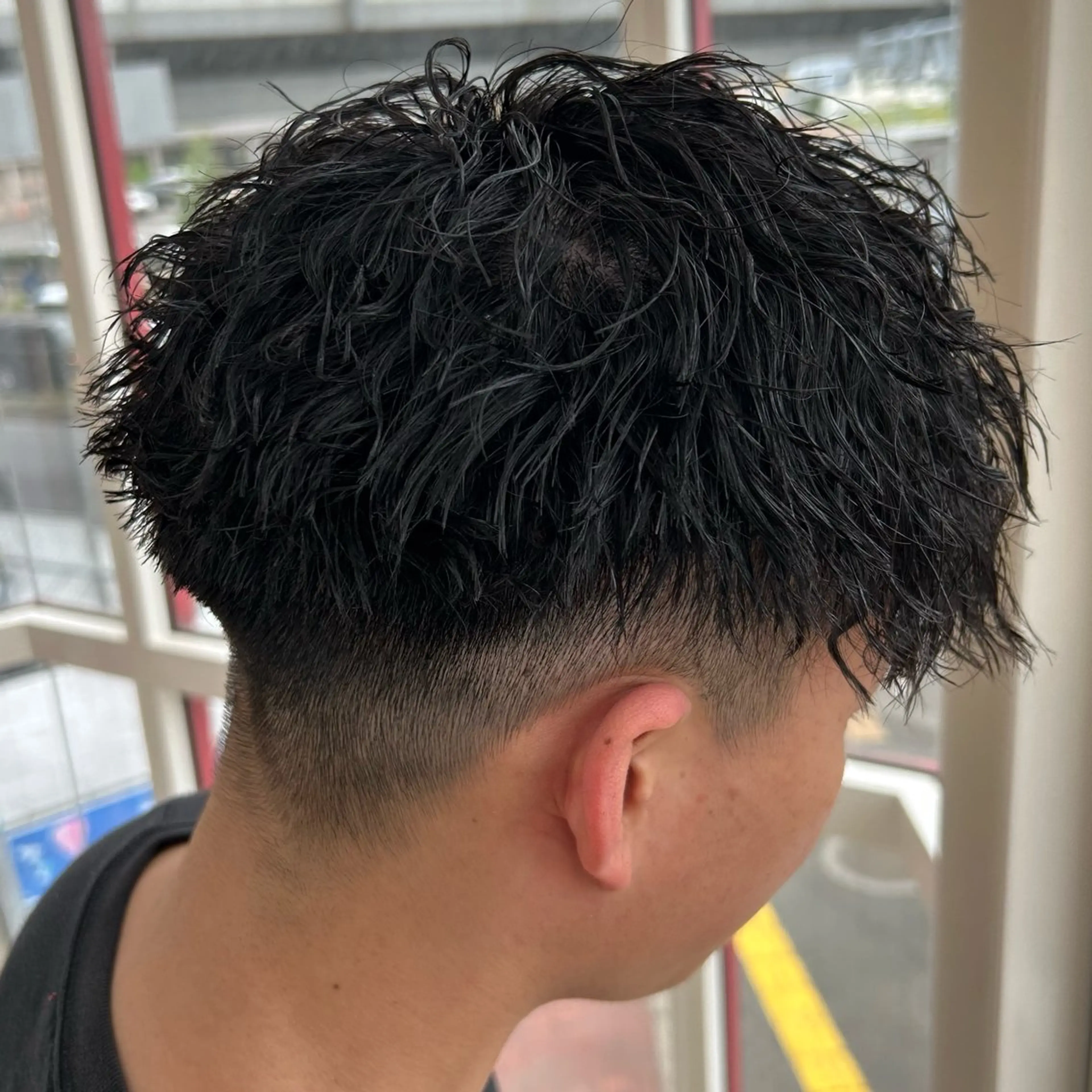 パーマ メンズ フェザーパーマ メンズパーマ 波巻きパーマ カット パーマ yori所属・メンズパーマ/メンズ カット/たばたよしきのヘアスタイル