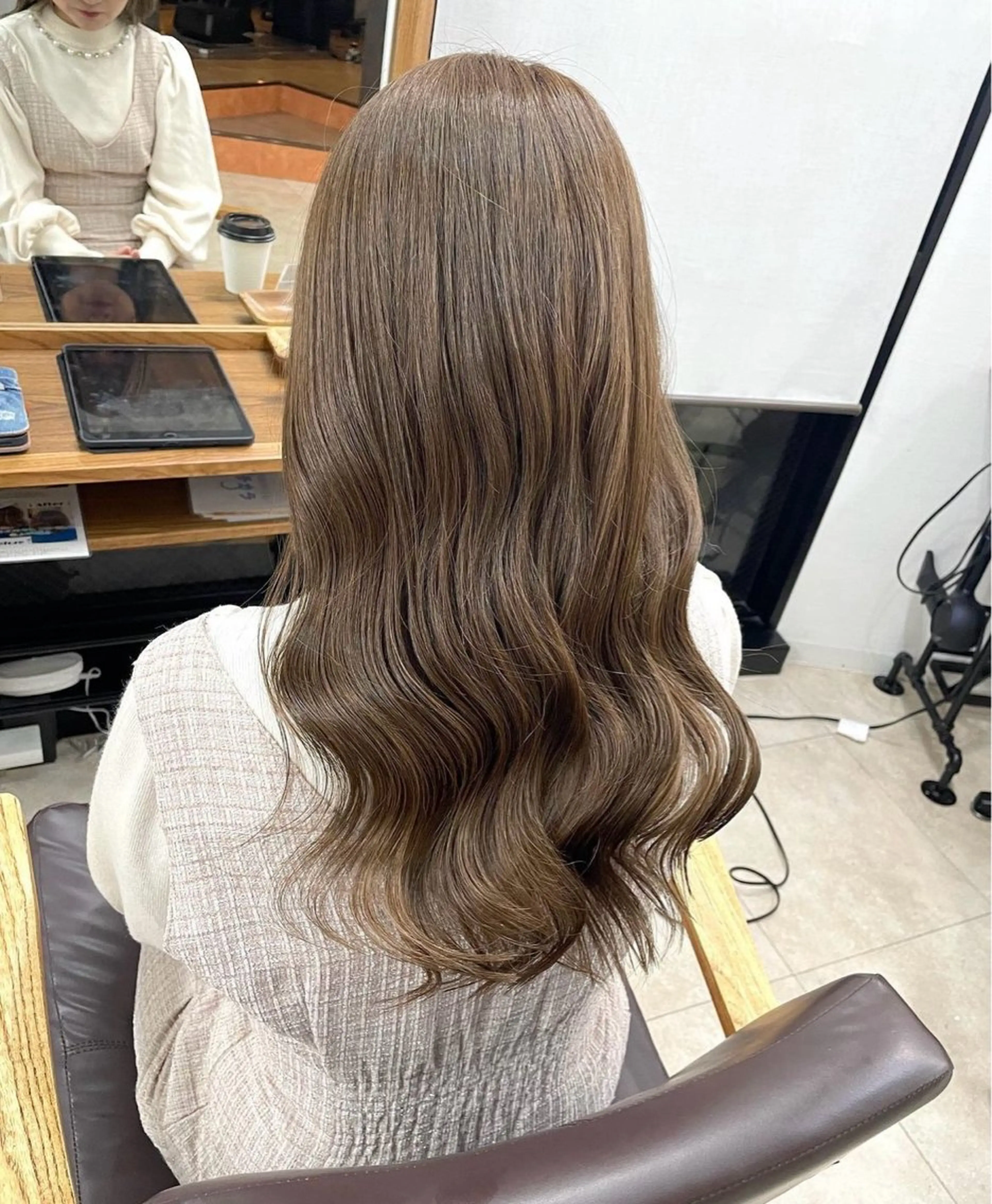 ロング _WHITE京橋店 佐伯 碧のヘアスタイル
