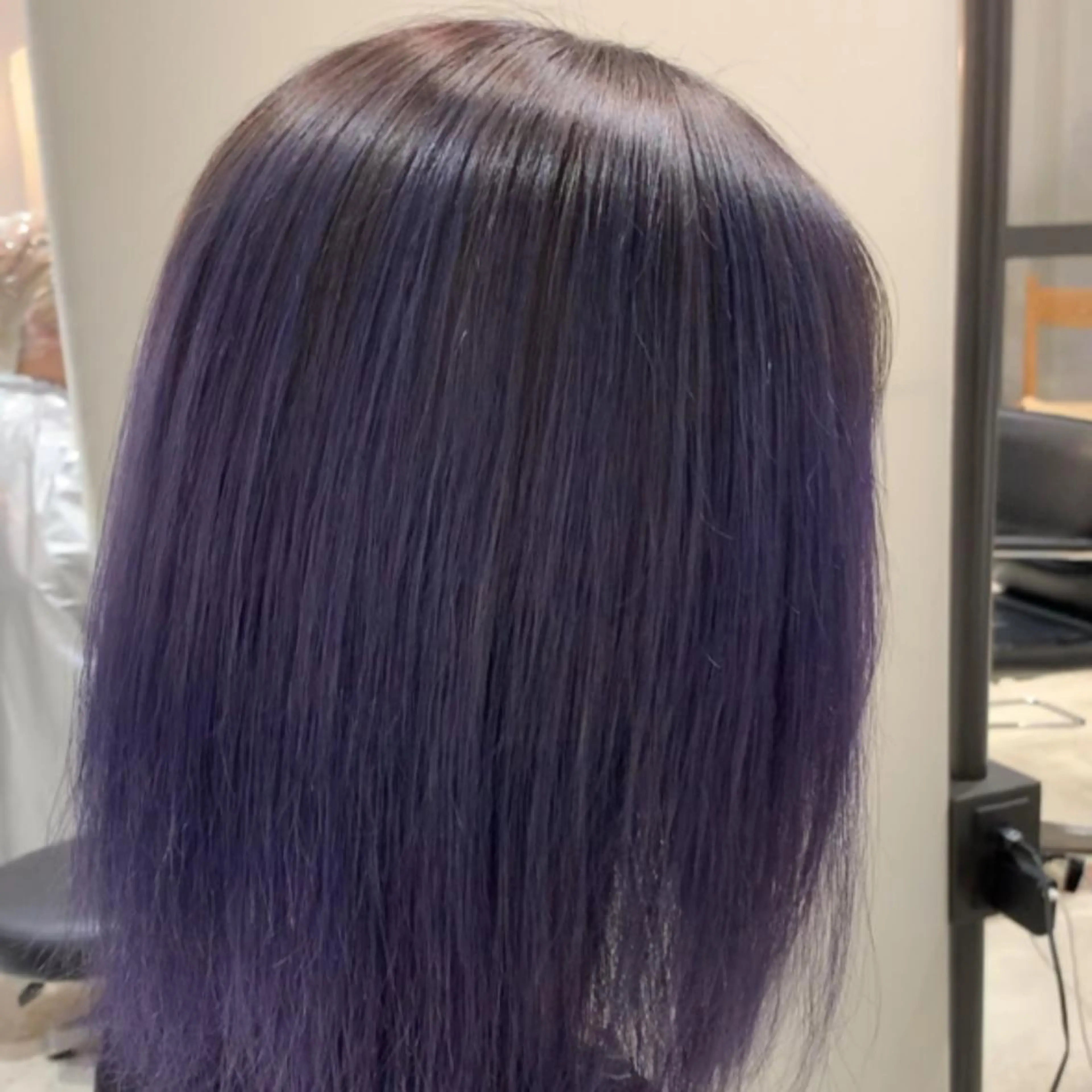 ミディアム カラー サロウィン(SALOWIN)原宿iori店所属・れい🫧 ハイトーン特化のヘアスタイル