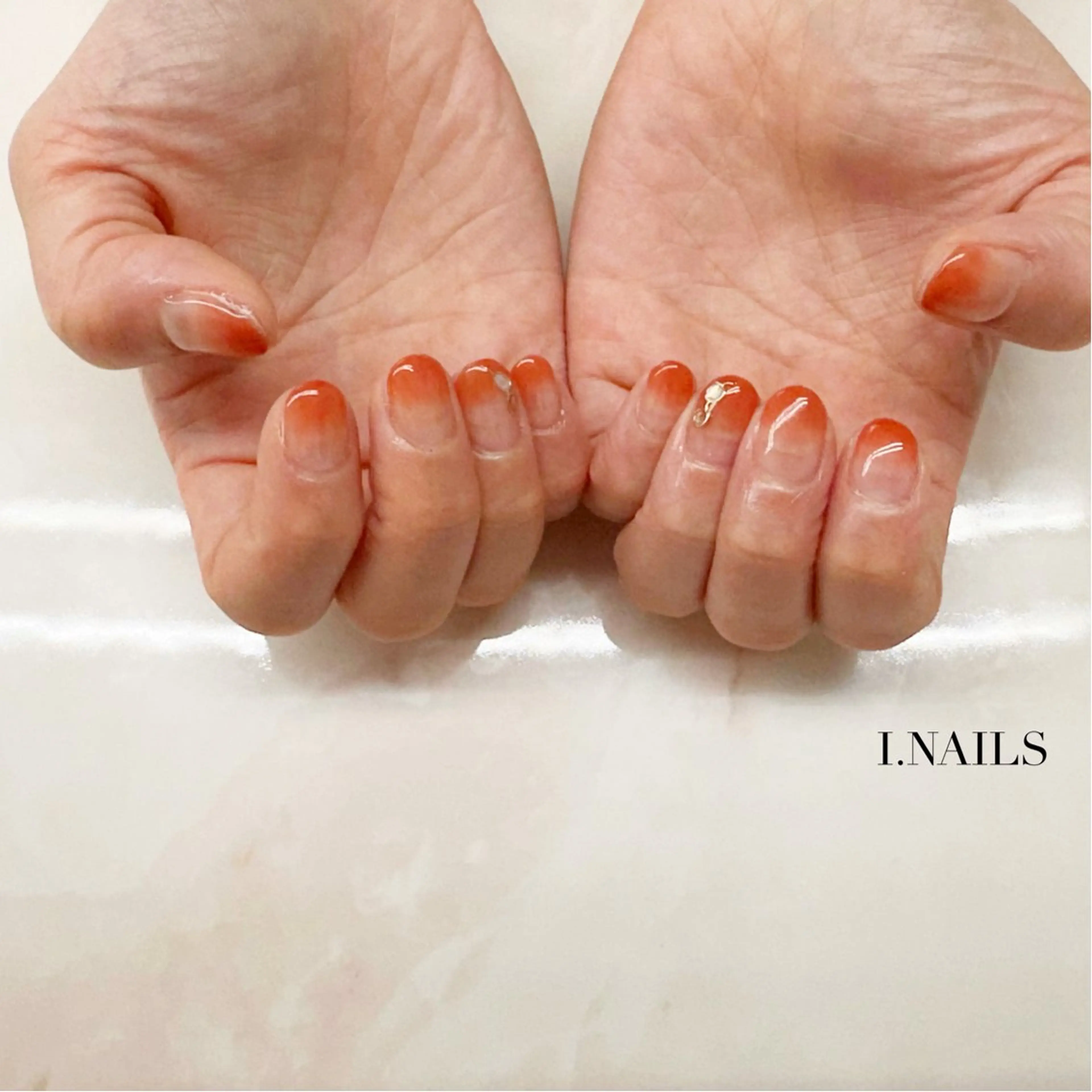 ネイル アイネイルズ所属・早川 梓のネイルデザイン