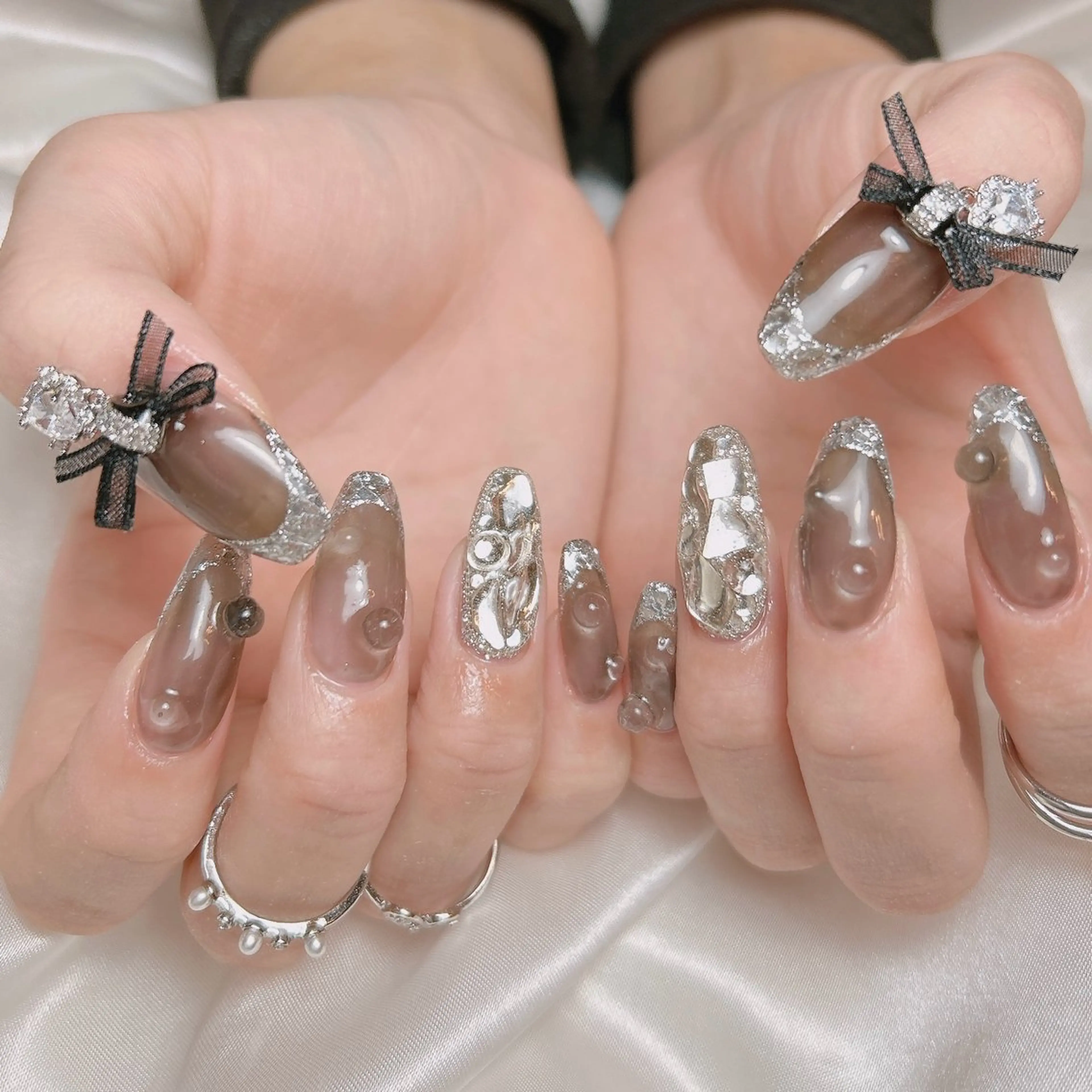 ネイル フレンチネイル ガラスフレンチ ハンドネイル junna のぞいてねのネイルデザイン