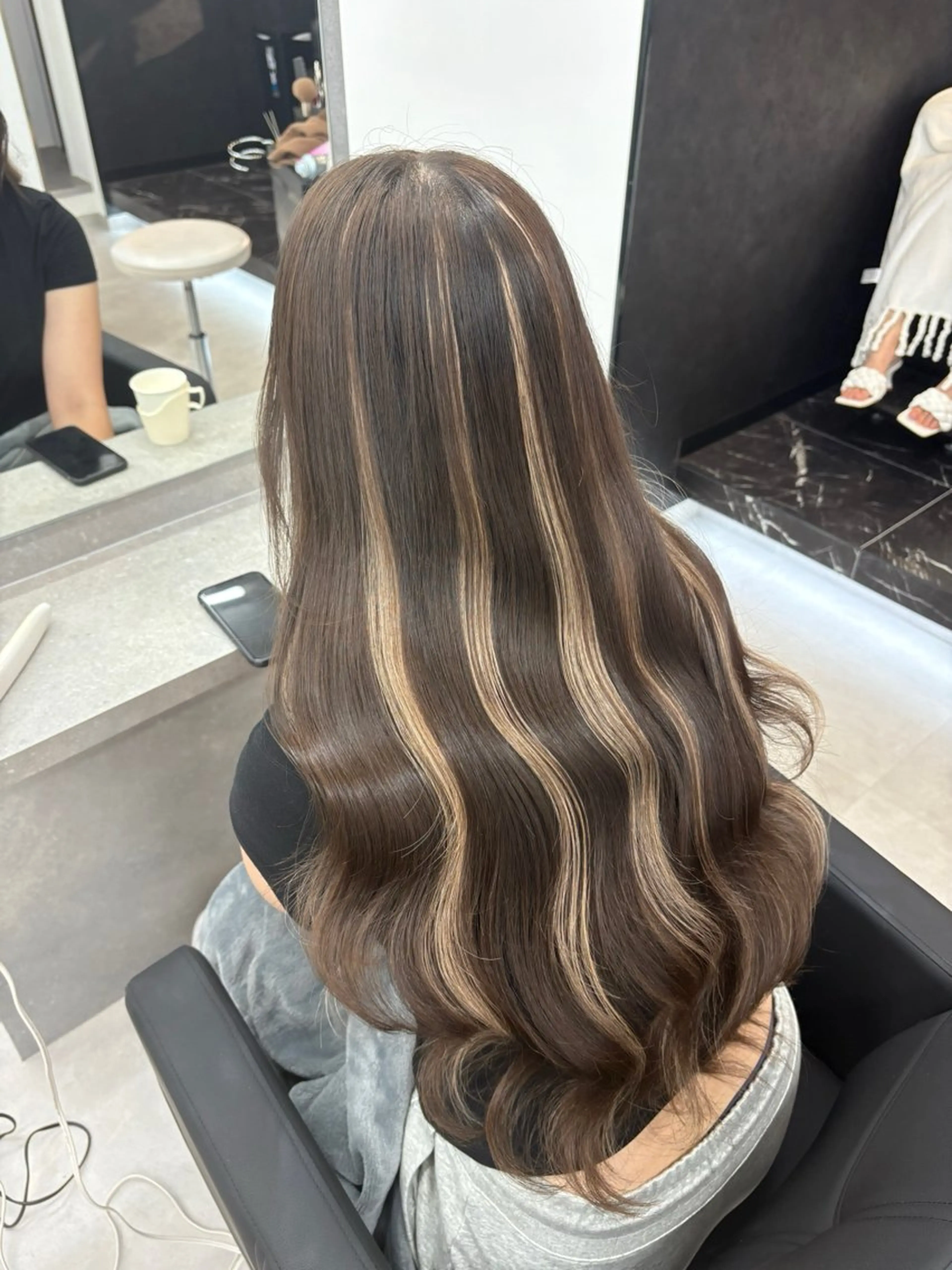 ロング エクステ Lapis所属・韓国レイヤーカット/ AIRIのヘアスタイル