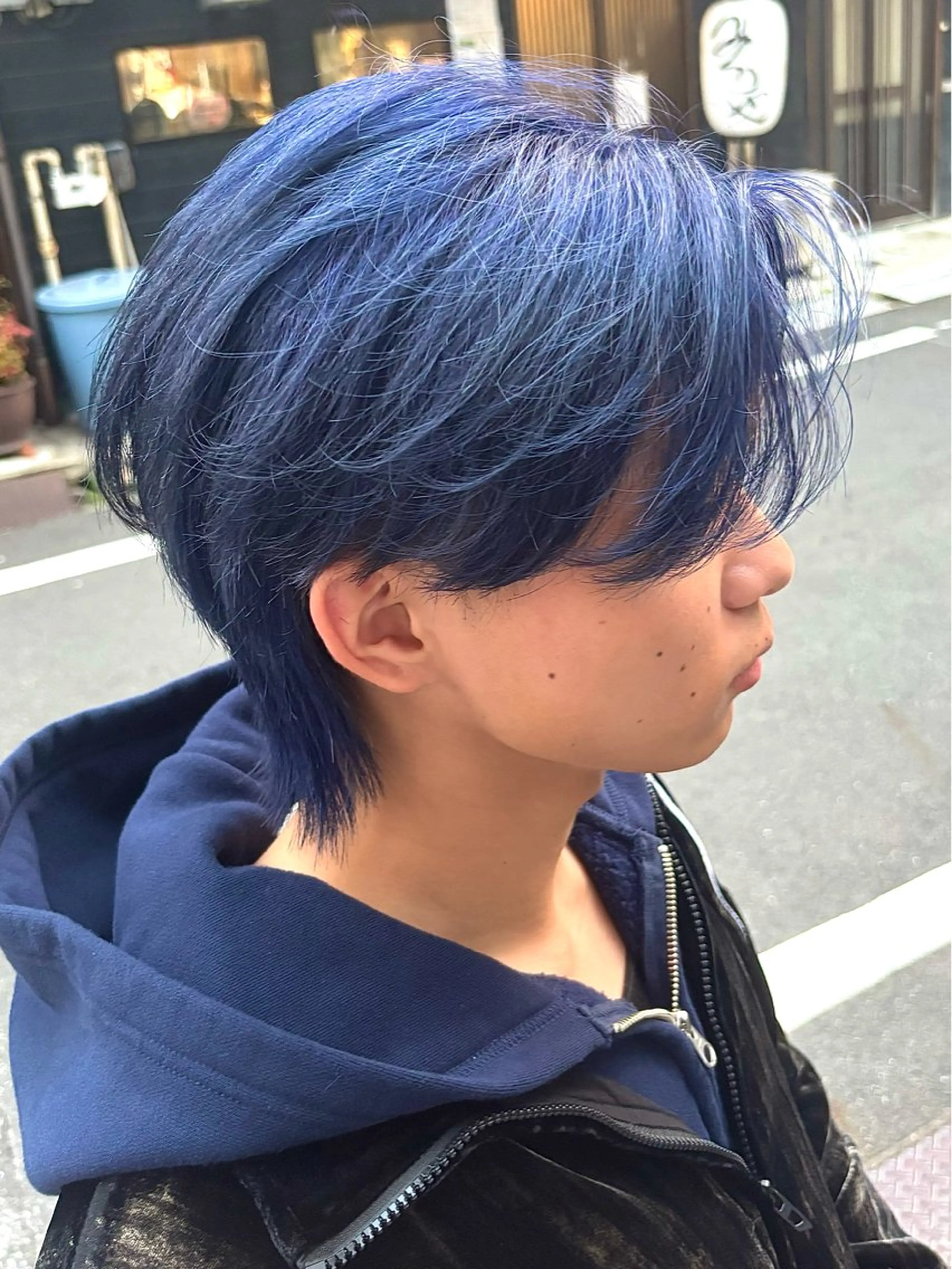ショート カラー メンズ センターパート メンズウルフカット ブルーカラー ブルージュ ウルフカット カット ヘアカラー トリートメント RAIA💎ケア ブリーチ＆パーマ💎のヘアスタイル