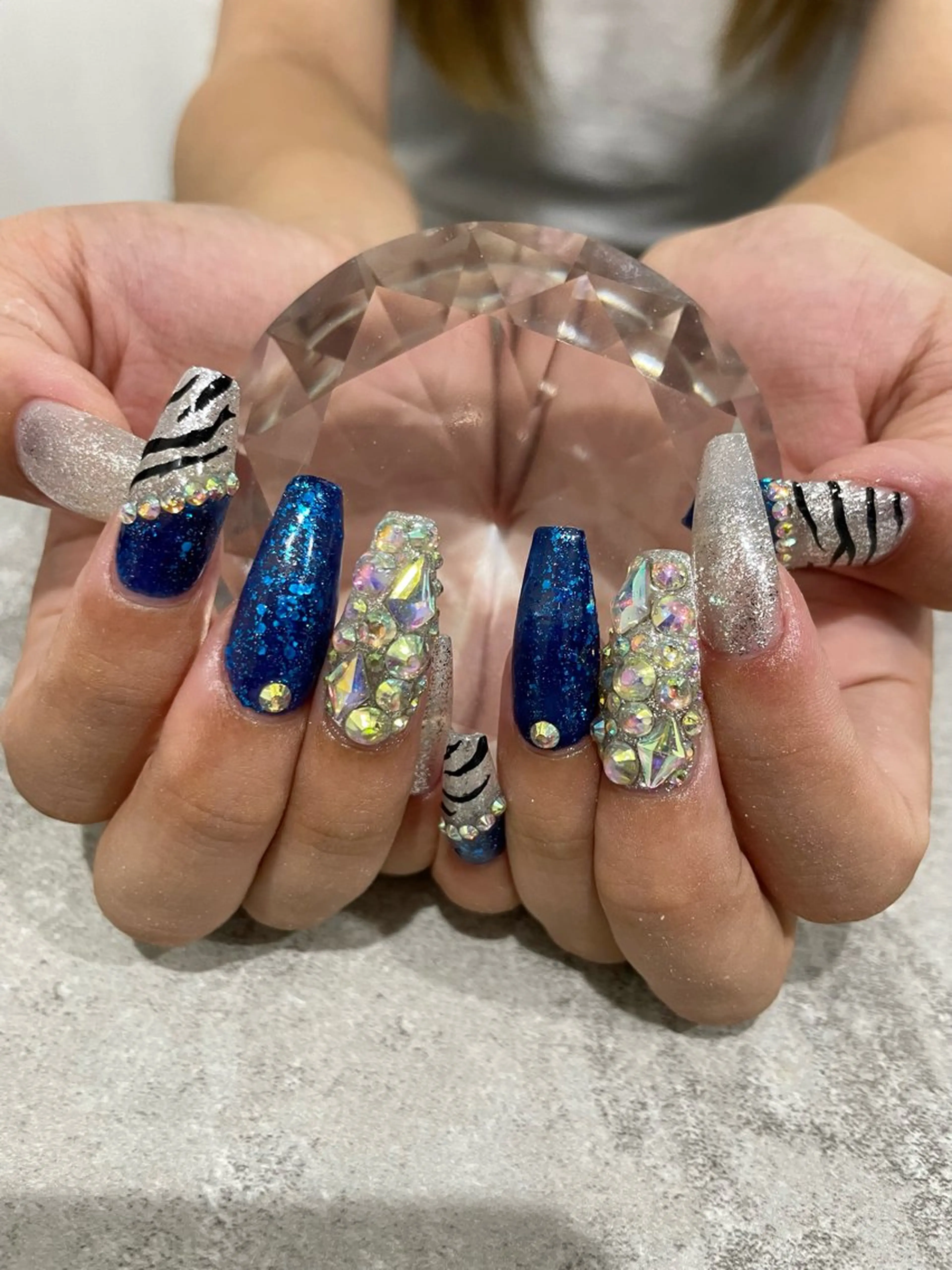 ネイル 持ち込み ハンドネイル Raviliss ♡のネイルデザイン