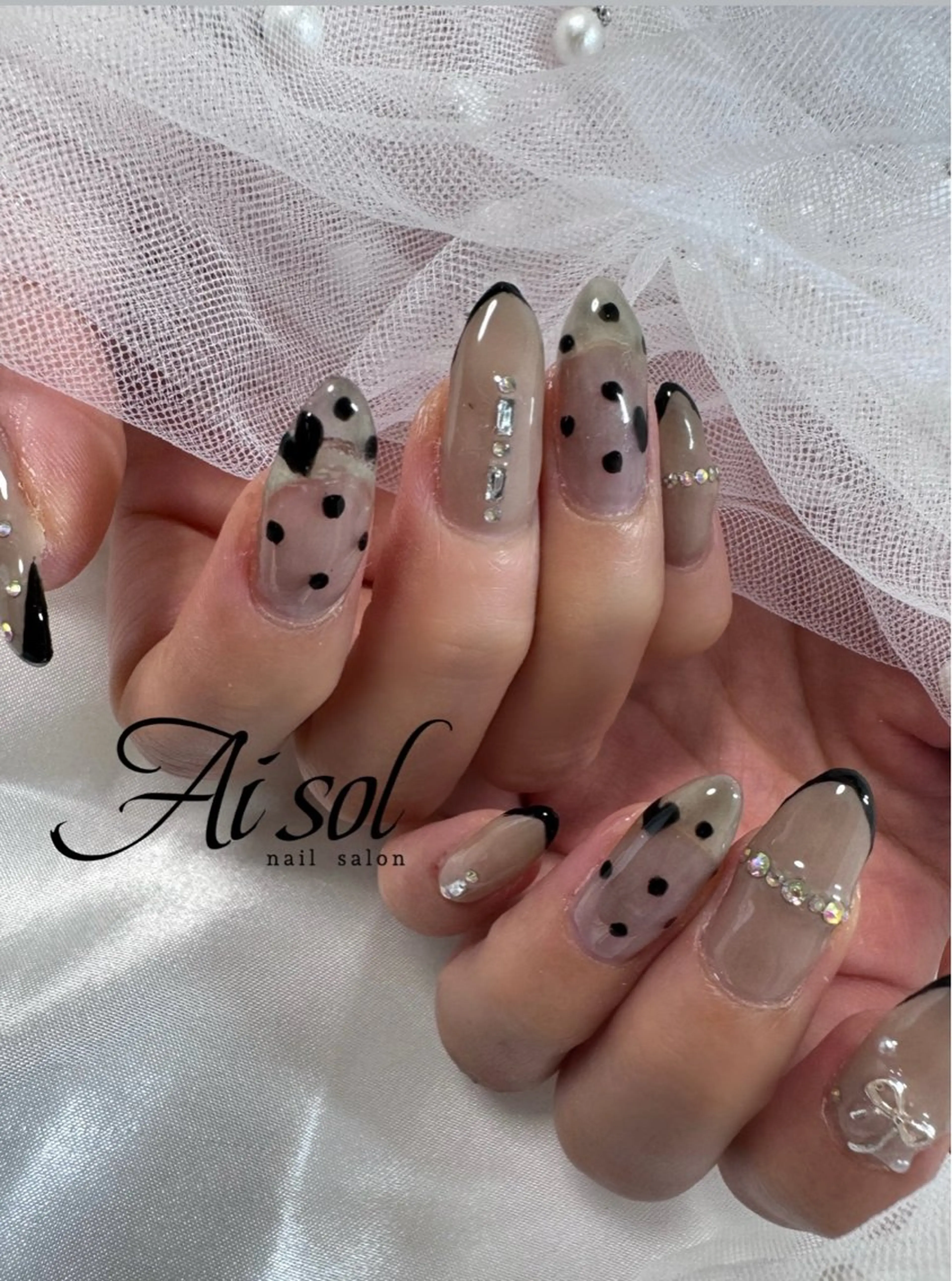 ネイル ドット フレンチネイル ハート ハンドネイル Aisol nail salonのネイルデザイン