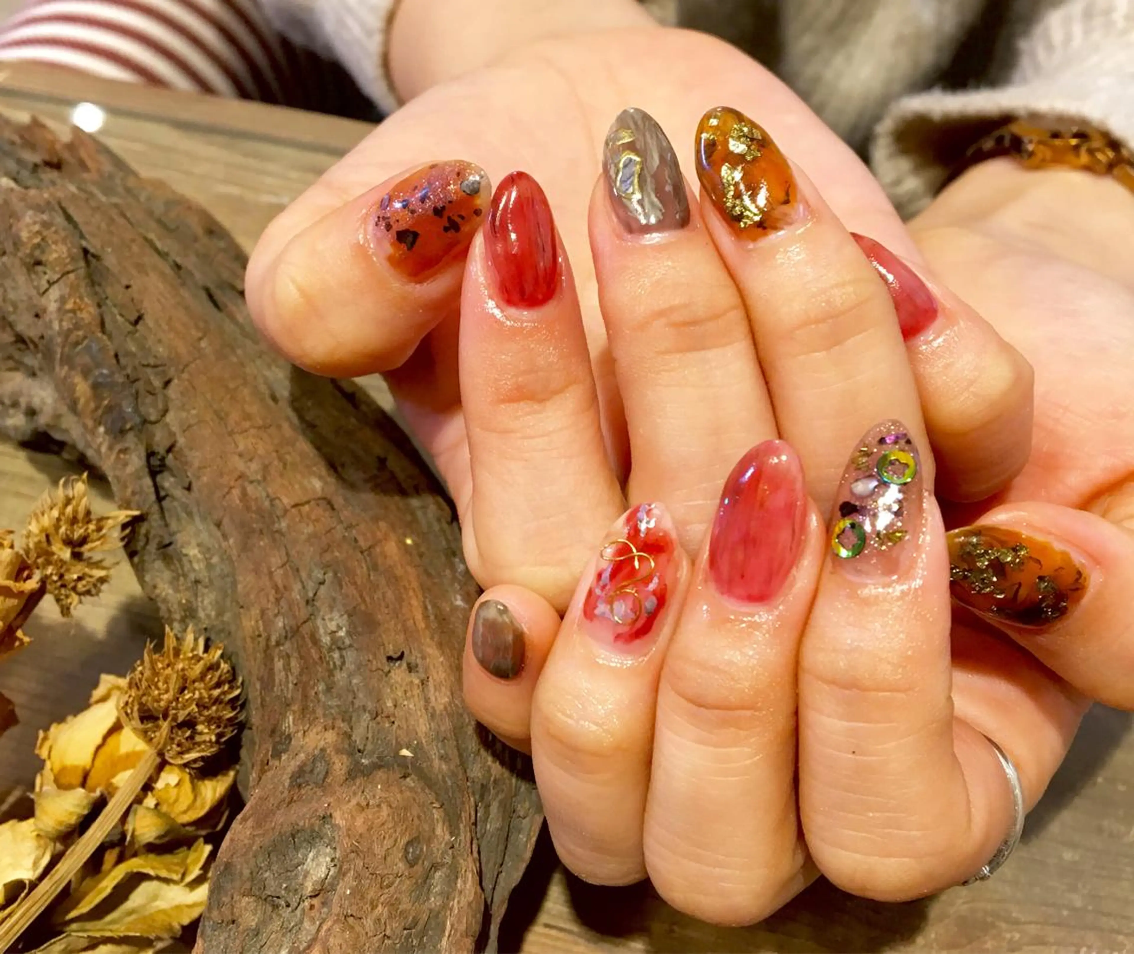 ネイル ハンドネイル revia所属・ERI Nailistのネイルデザイン