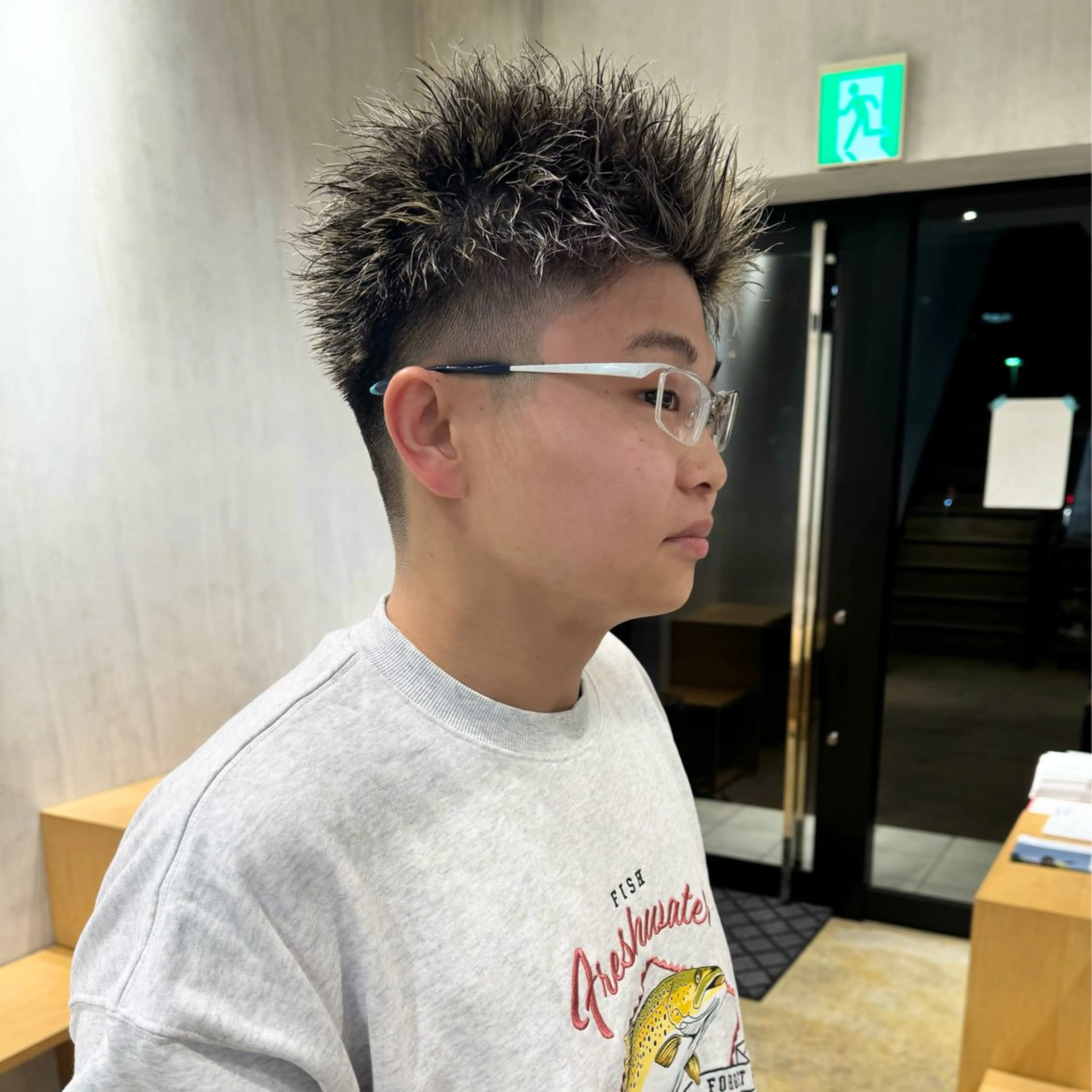 カラー メンズ メンズブリーチ メンズハイライト メンズハイトーン メンズメッシュ スパイキーショート カット ヘアカラー メンズパーマ/メンズ カット/古川晴輝のヘアスタイル