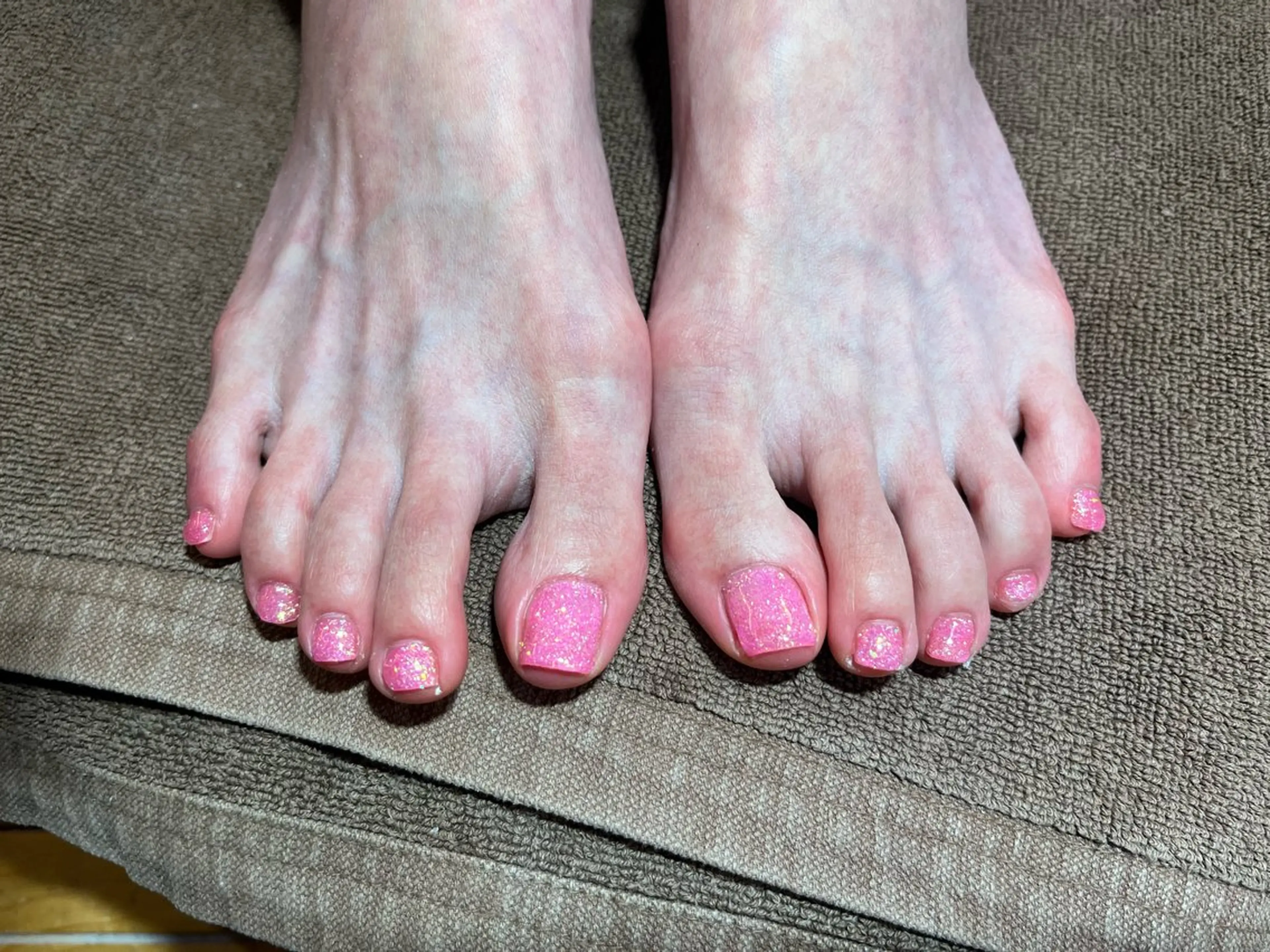 ネイル キラキラネイル ピンク 僧根 志津代のネイルデザイン