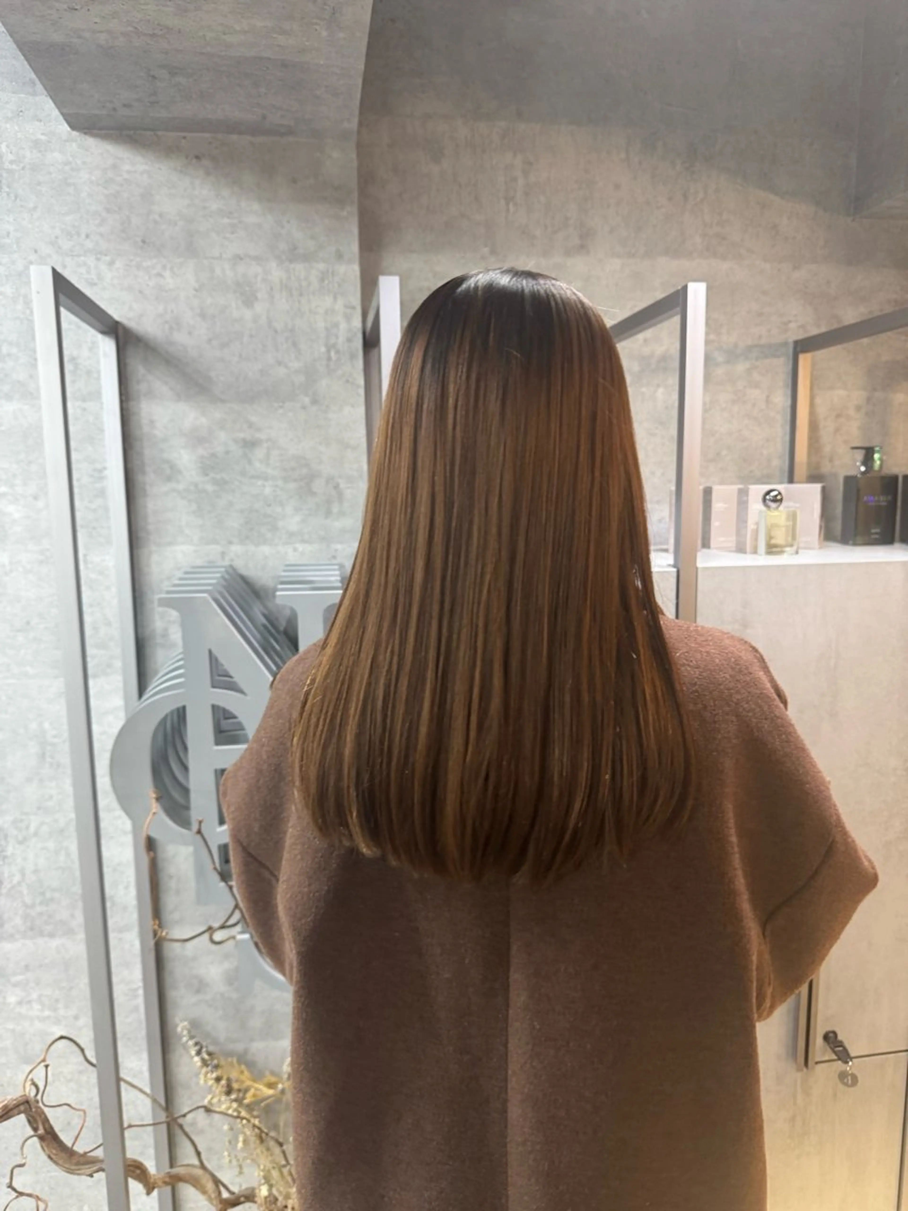 セミロング カラー カット トリートメント NOOS omotesando所属・あなたのお悩み改善" You"💚❤️💛のヘアスタイル