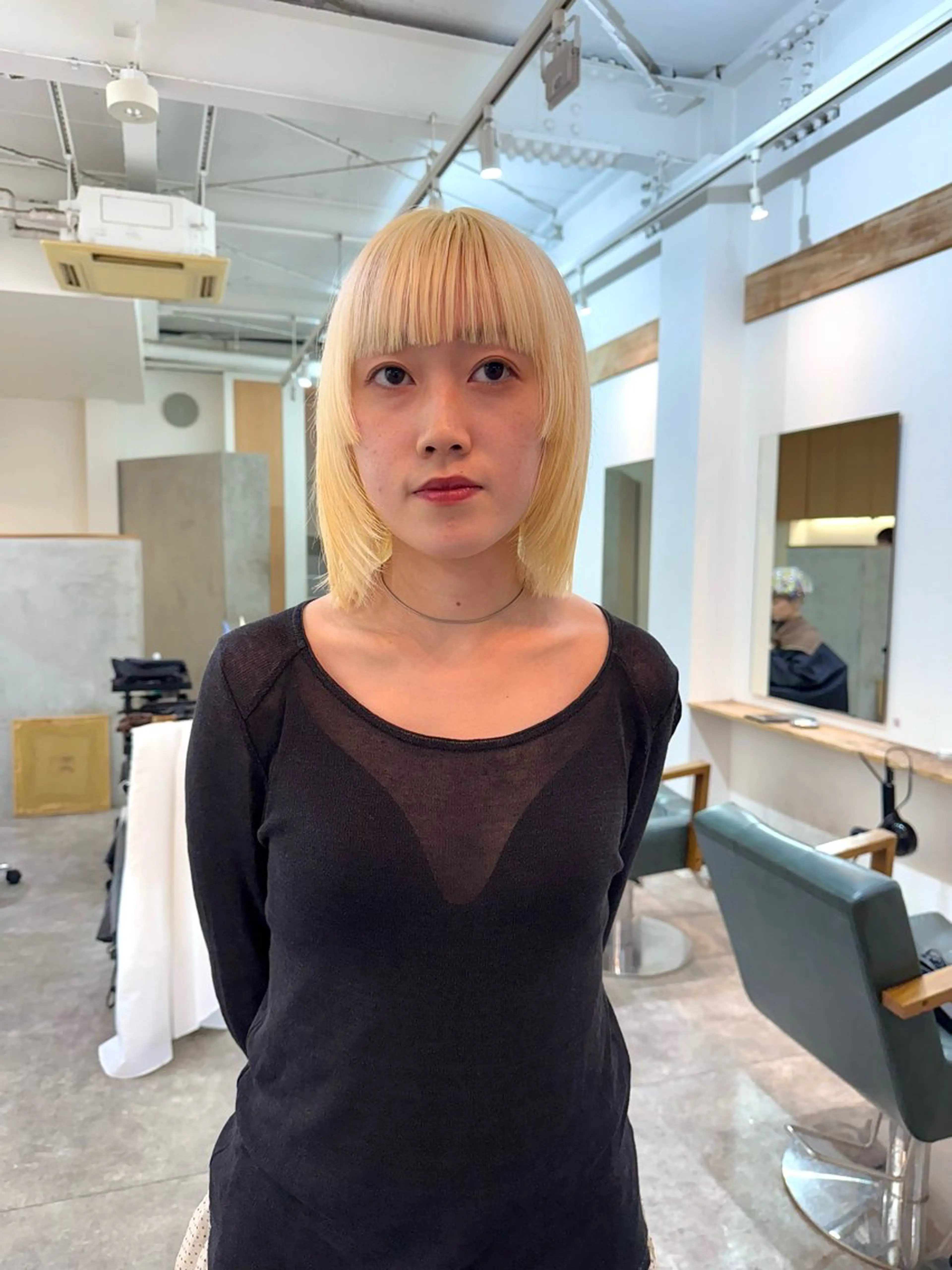 ショート カラー ブリーチ 抜きっぱなしブロンド カット ヘアカラー トリートメント パーマ/透明感カラー /ボブ/吉田一生のヘアスタイル