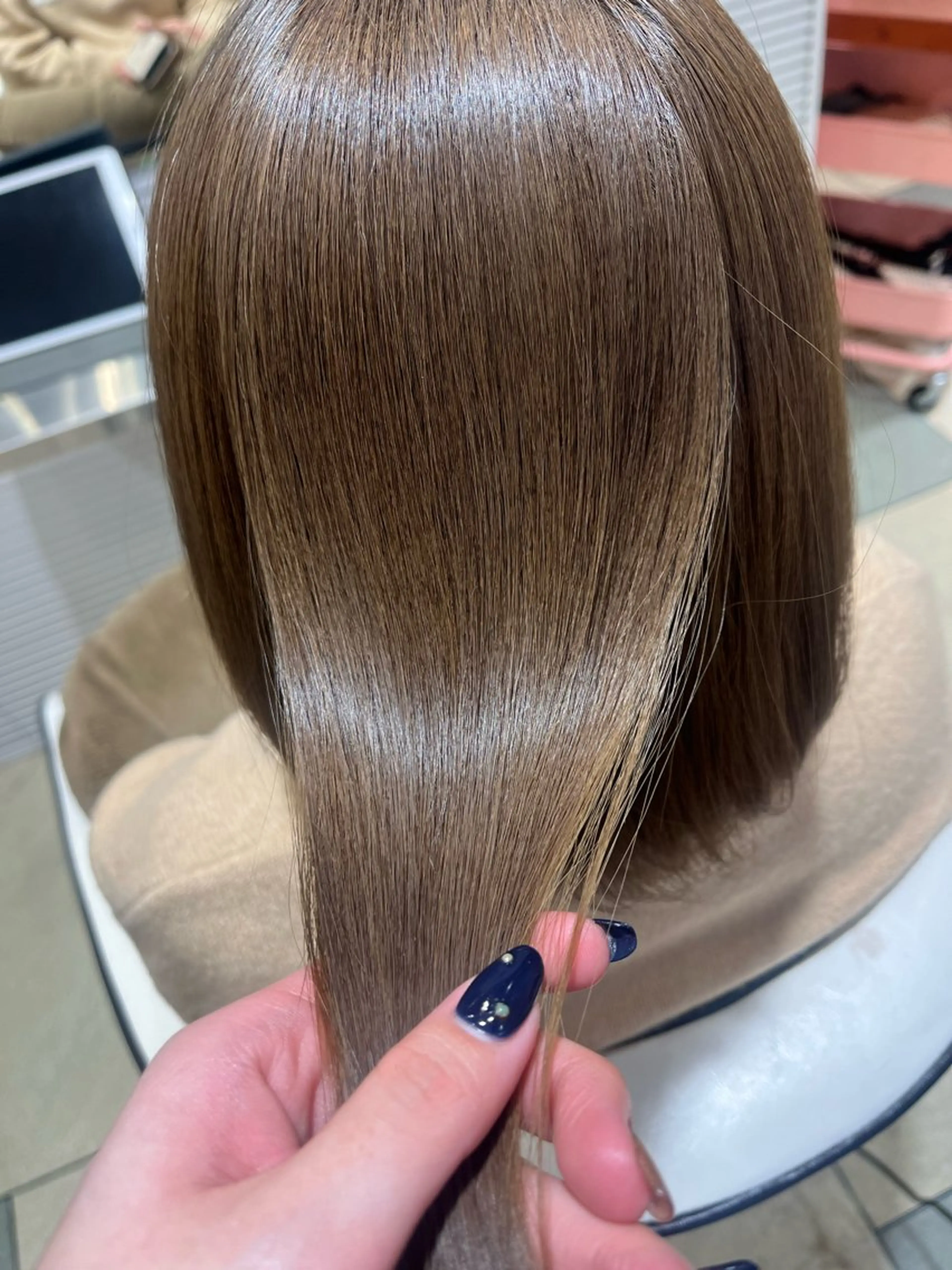 ミディアム カラー カット ヘアカラー トリートメント ベージュカラー⌇﻿ くびれヘア.𐙚心音のヘアスタイル