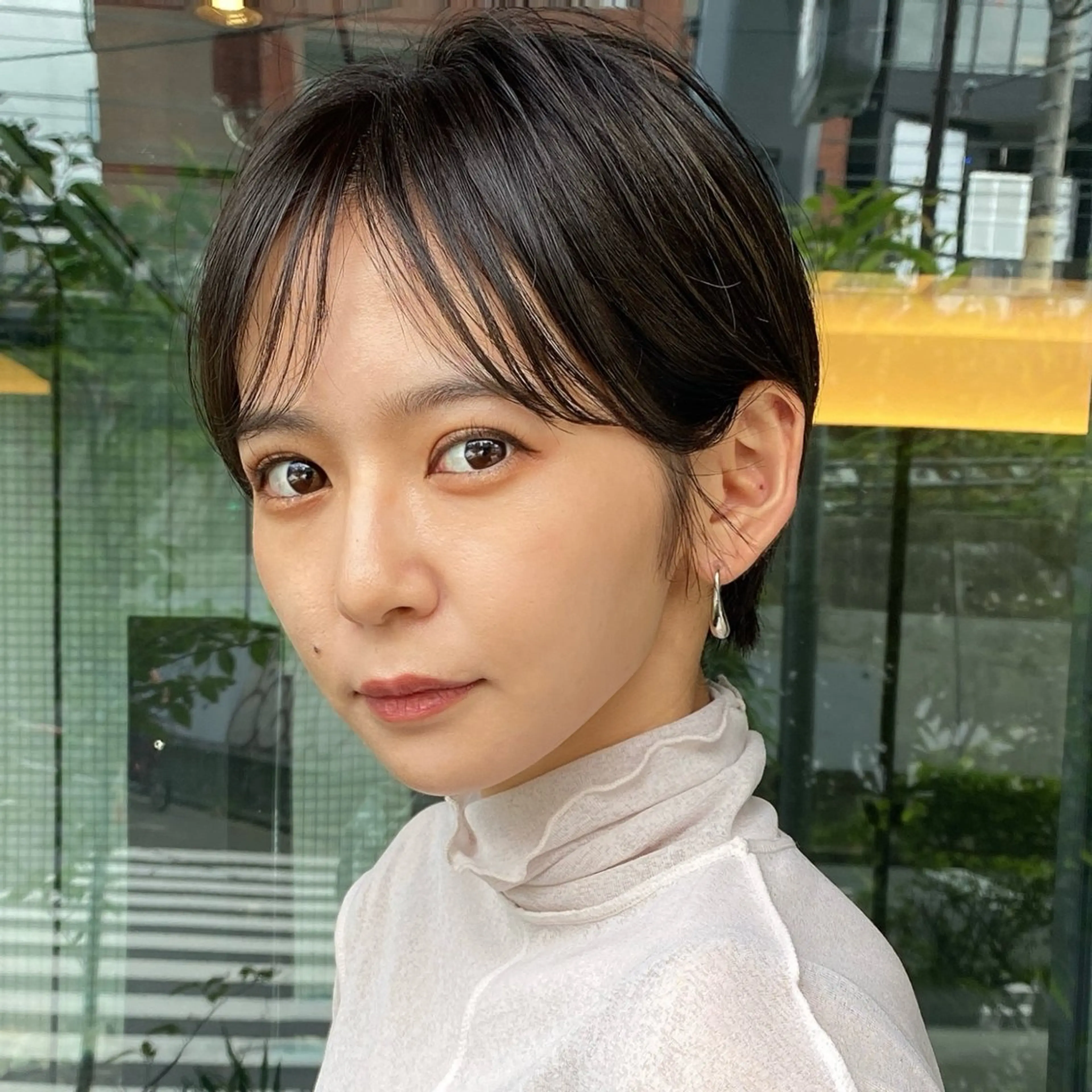 ショート ハイライト 髪質改善 レイヤーカット ショートヘア また会いたくなる 美容師【KENTA】のヘアスタイル