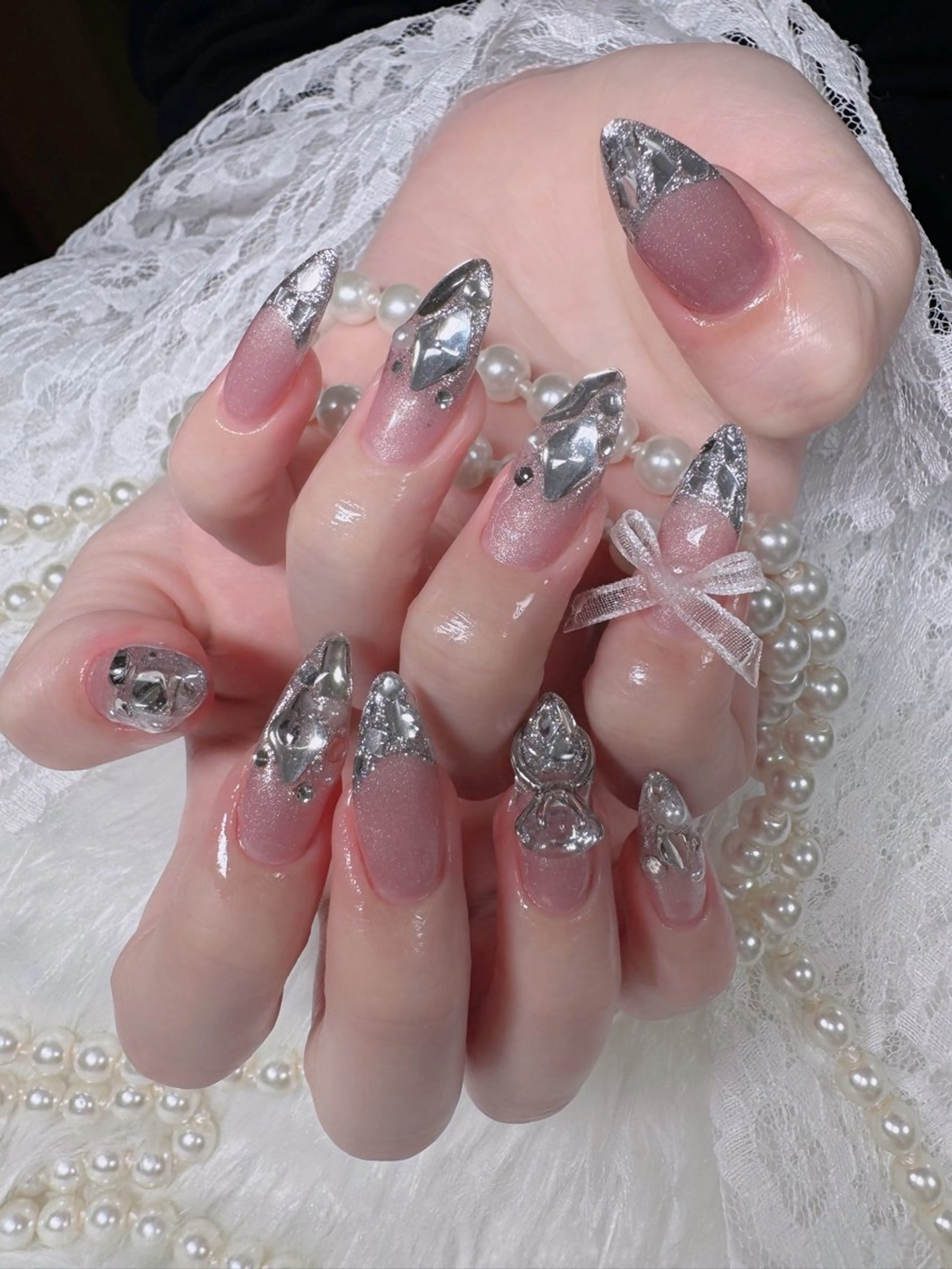 ネイル フレンチネイル ジェルネイル ハロウィン キラキラネイル 韓国ネイル H.baby Nail Salonのネイルデザイン