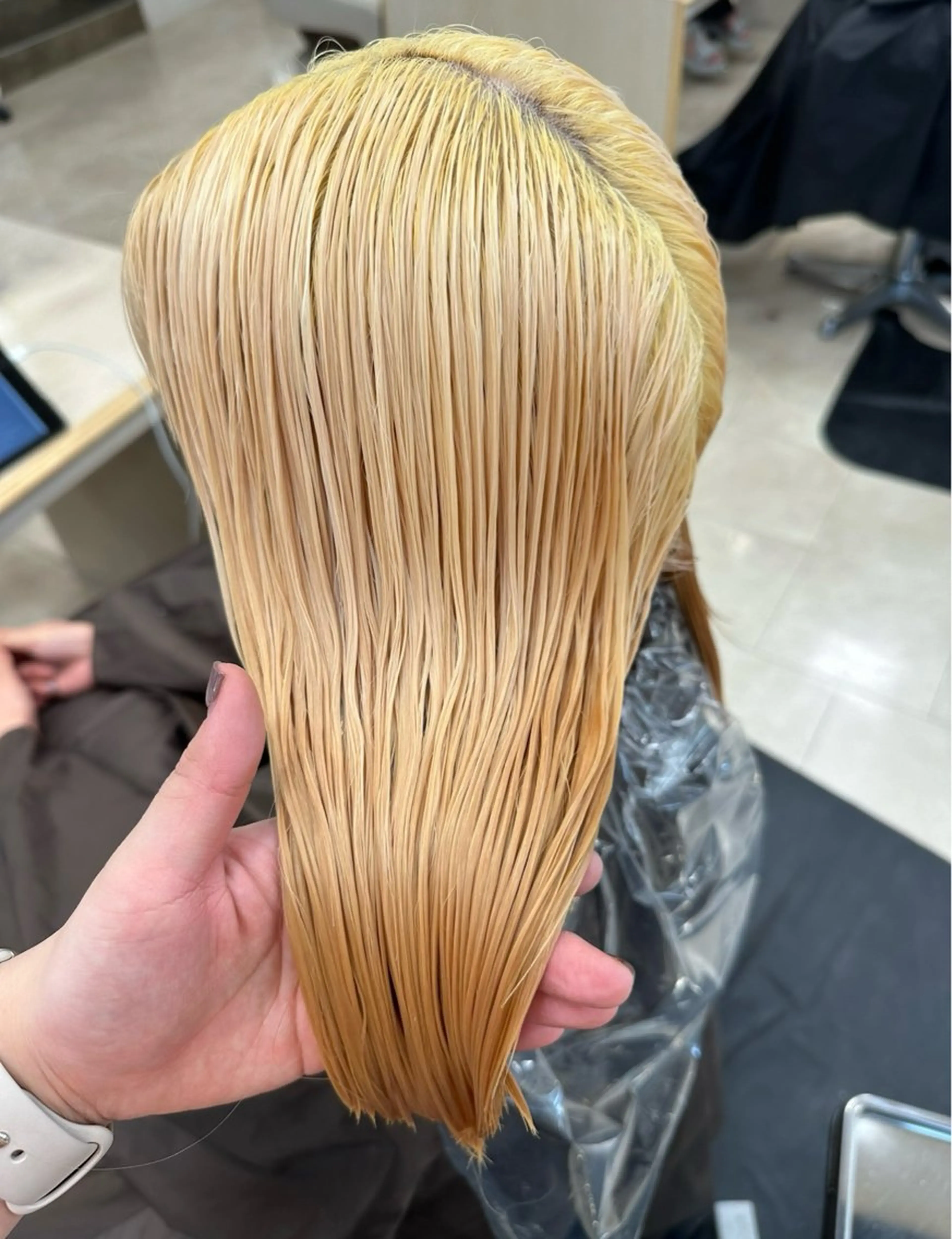 ロング カラー ベージュカラー ブリーチ ケアブリーチ 透明感カラー ダブルカラー お悩み改善 艶髪🍄みくのヘアスタイル