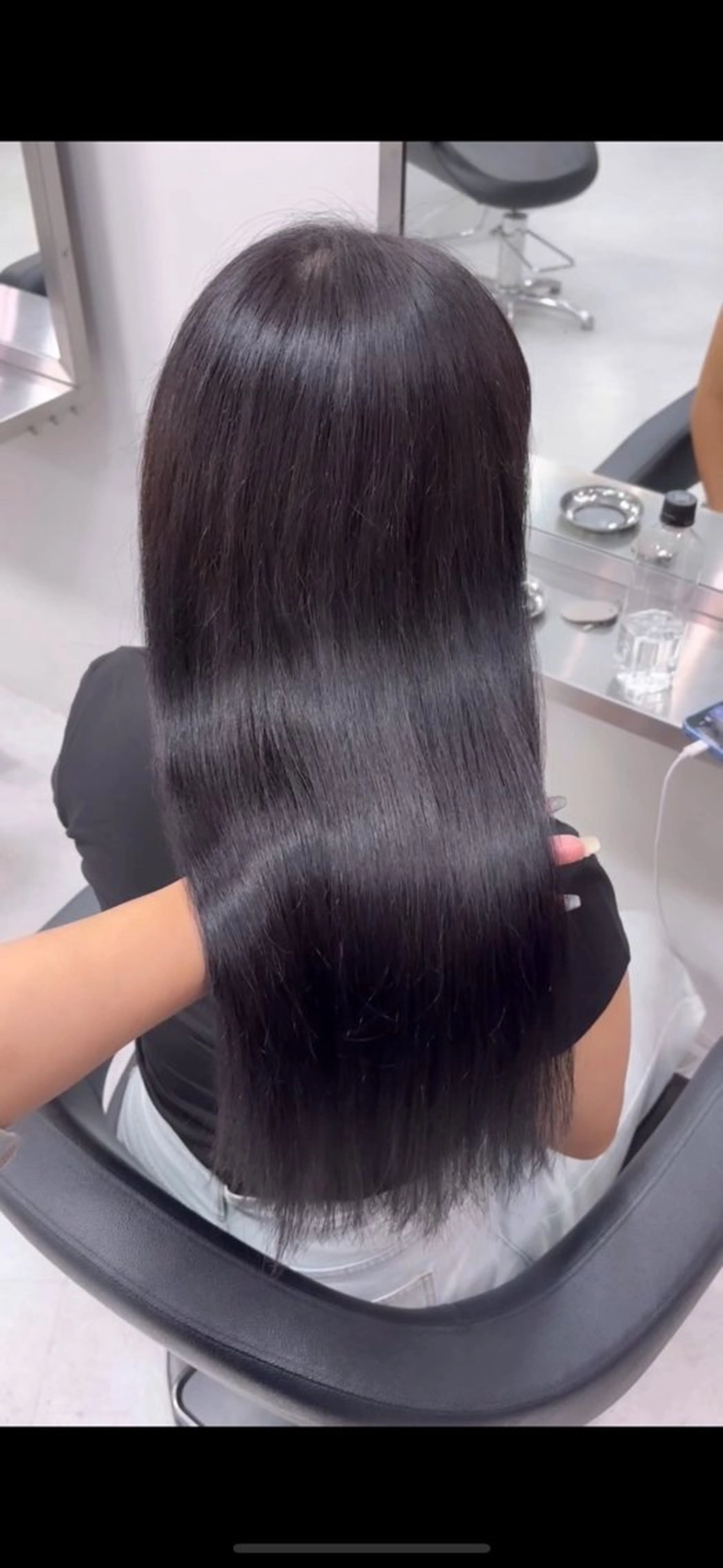 ロング カラー 透明感カラー ダークグレー ダークグレージュ グレージュ くびれヘア カット ヘアカラー Beleza Era所属・韓国レイヤー/ 縮毛矯正🎀minaのヘアスタイル