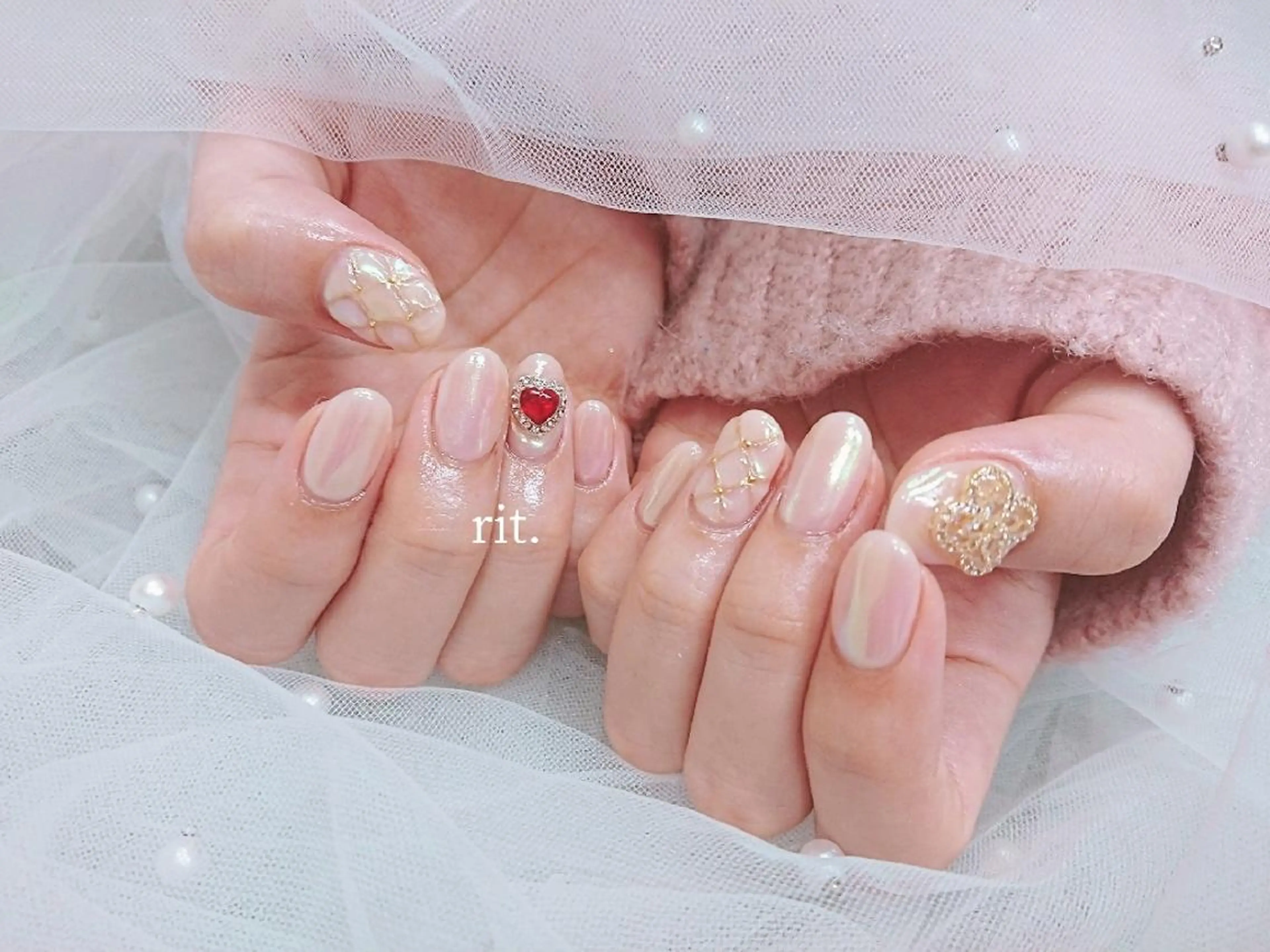 ネイル オーロラネイル ハンドネイル rit. _リットのネイルデザイン