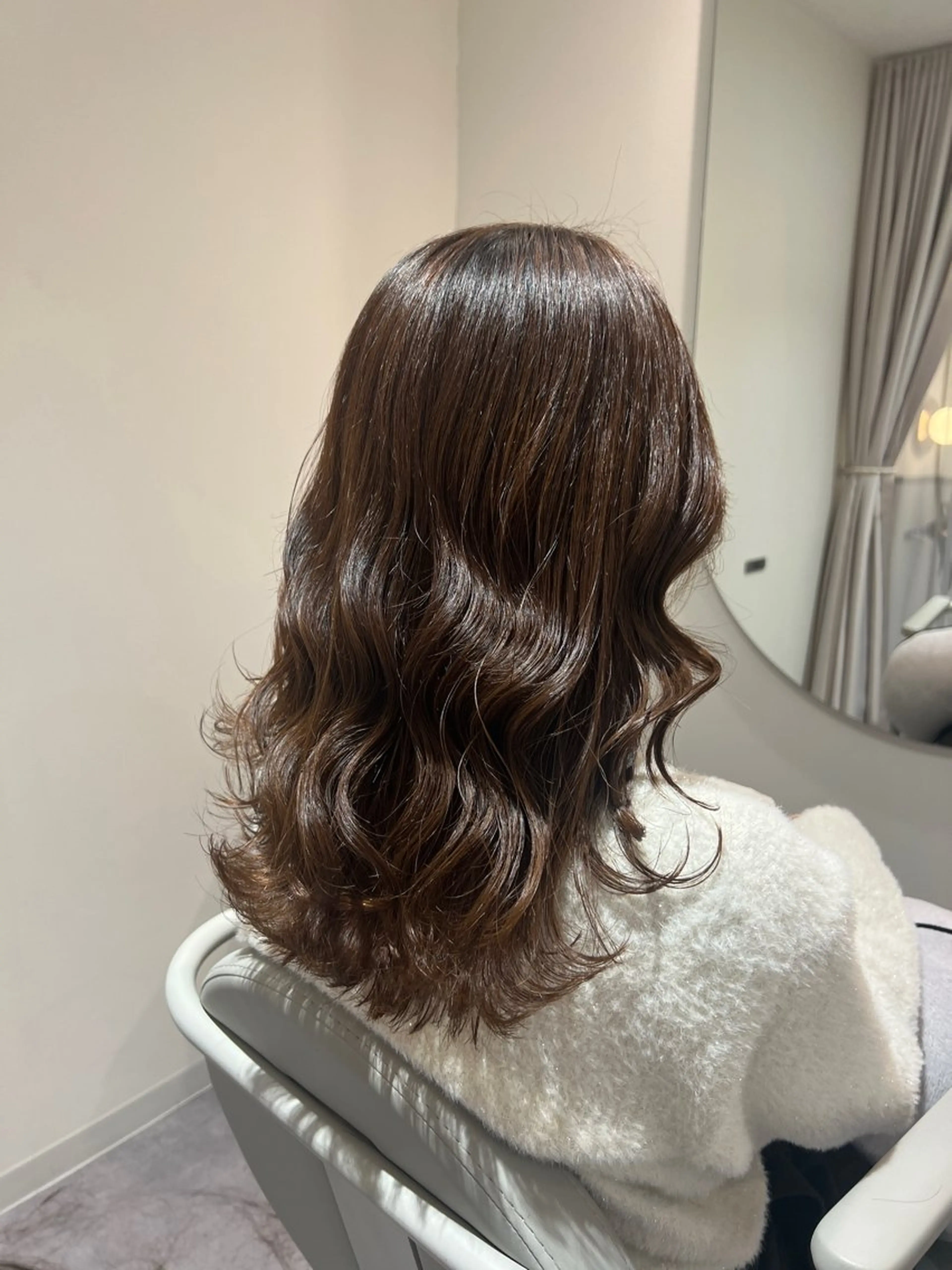 ミディアム カット ヘアカラー トリートメント 美髪✨艶髪✨髪質改善 カラー特化🌙鈴屋和のヘアスタイル
