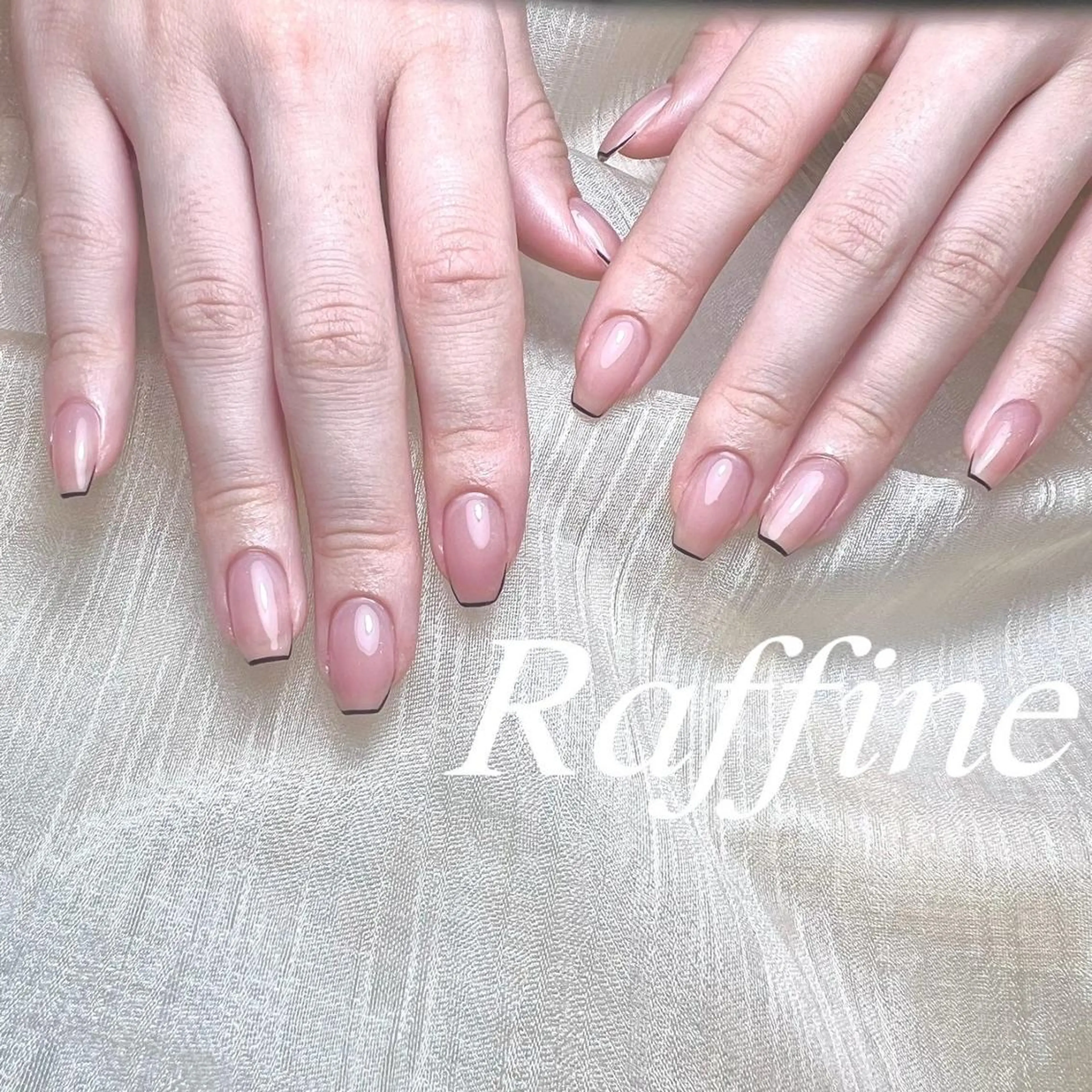 ネイル ハンドネイル RAFFINE haru🦋🩵のネイルデザイン