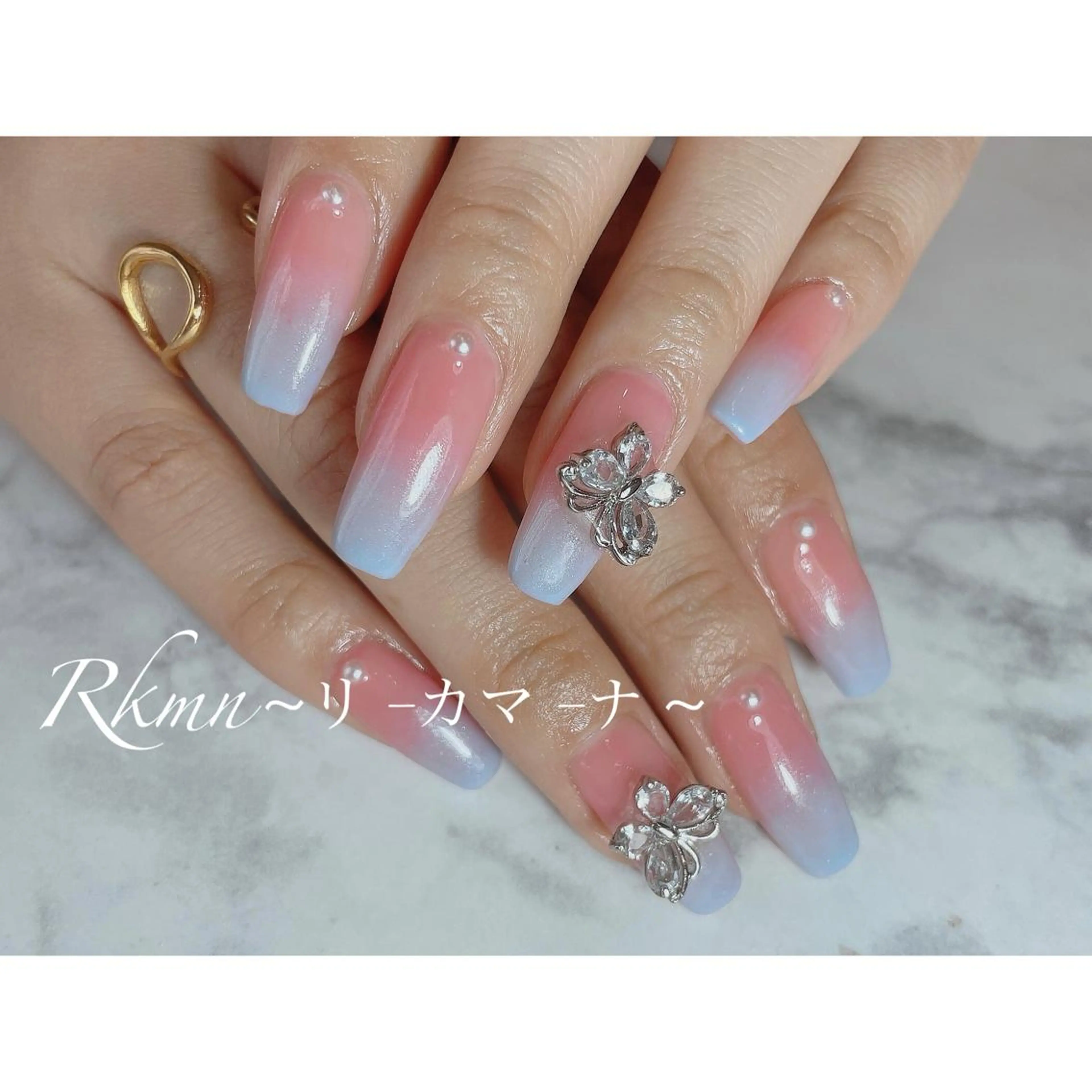 ネイル アートネイル ブルー グラデーション ピンク 春ネイル ハンドネイル フットネイル ハンドケア Rkmn ~リ-カマ-ナ~のネイルデザイン