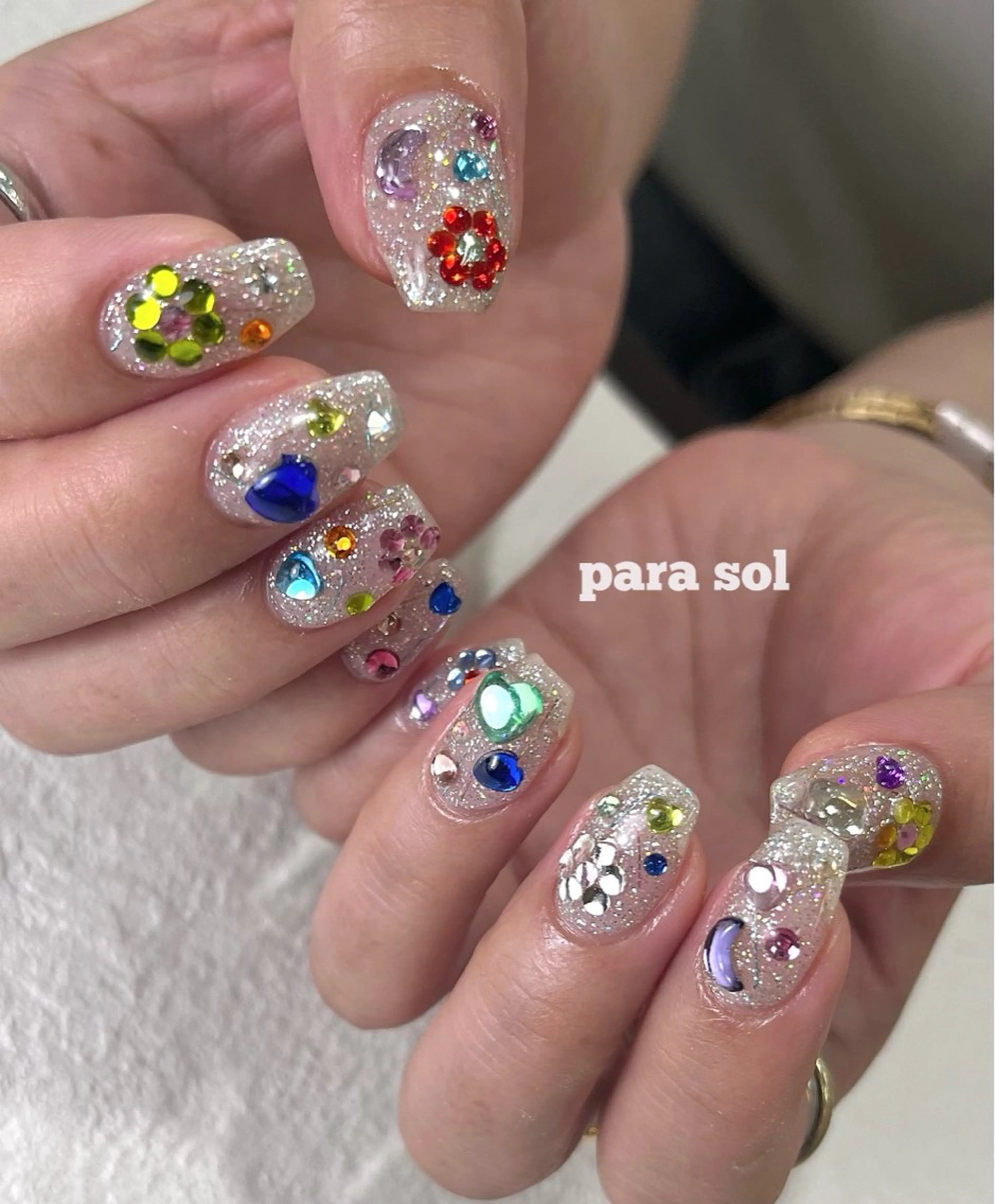 ネイル ジェルネイル キラキラネイル ラメ(グリッター) パラジェル ストーンネイル ハンドネイル フットネイル para ☀︎ sol by BECK所属・Para Sol nail　Maoのネイルデザイン
