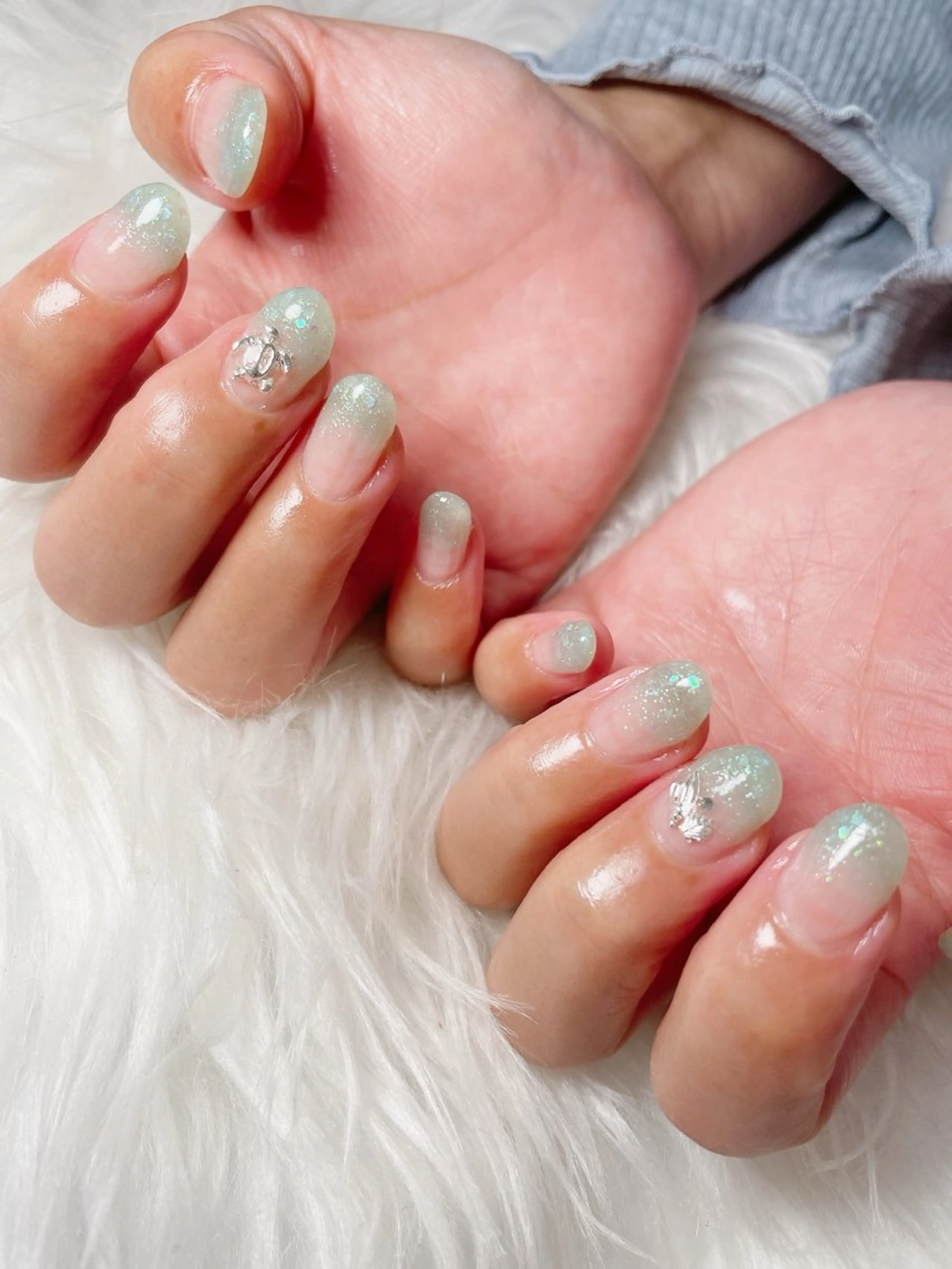 ネイル グラデーション ラメ(グリッター) ラメグラデーション ハンドネイル nailsalon Rinのネイルデザイン