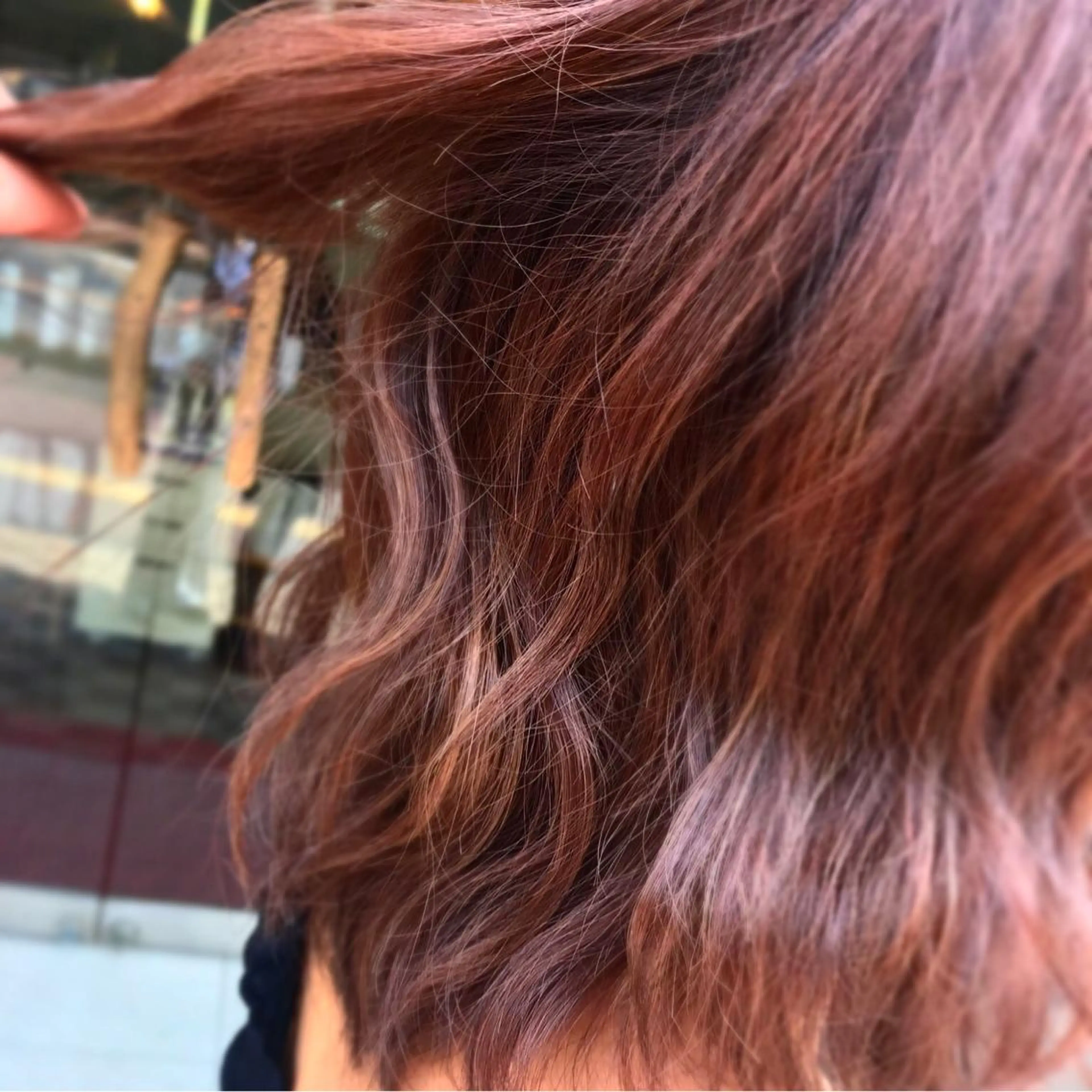 ミディアム カラー ヘアアレンジ ハイライトカラー ハイライト 小國 綾かのヘアスタイル