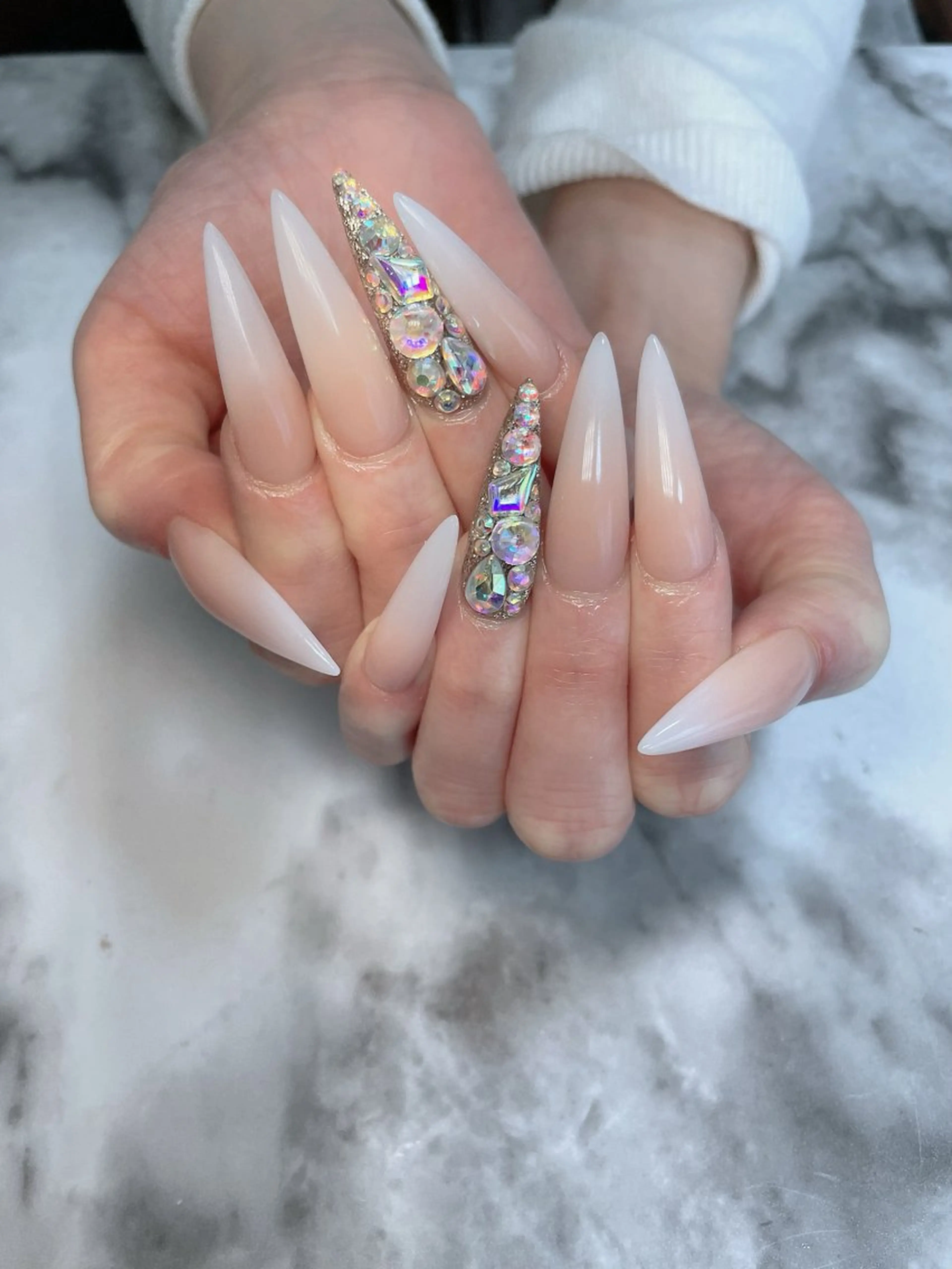 ネイル ロングネイル ハンドネイル salon de belnetta所属・kayo 💅のネイルデザイン