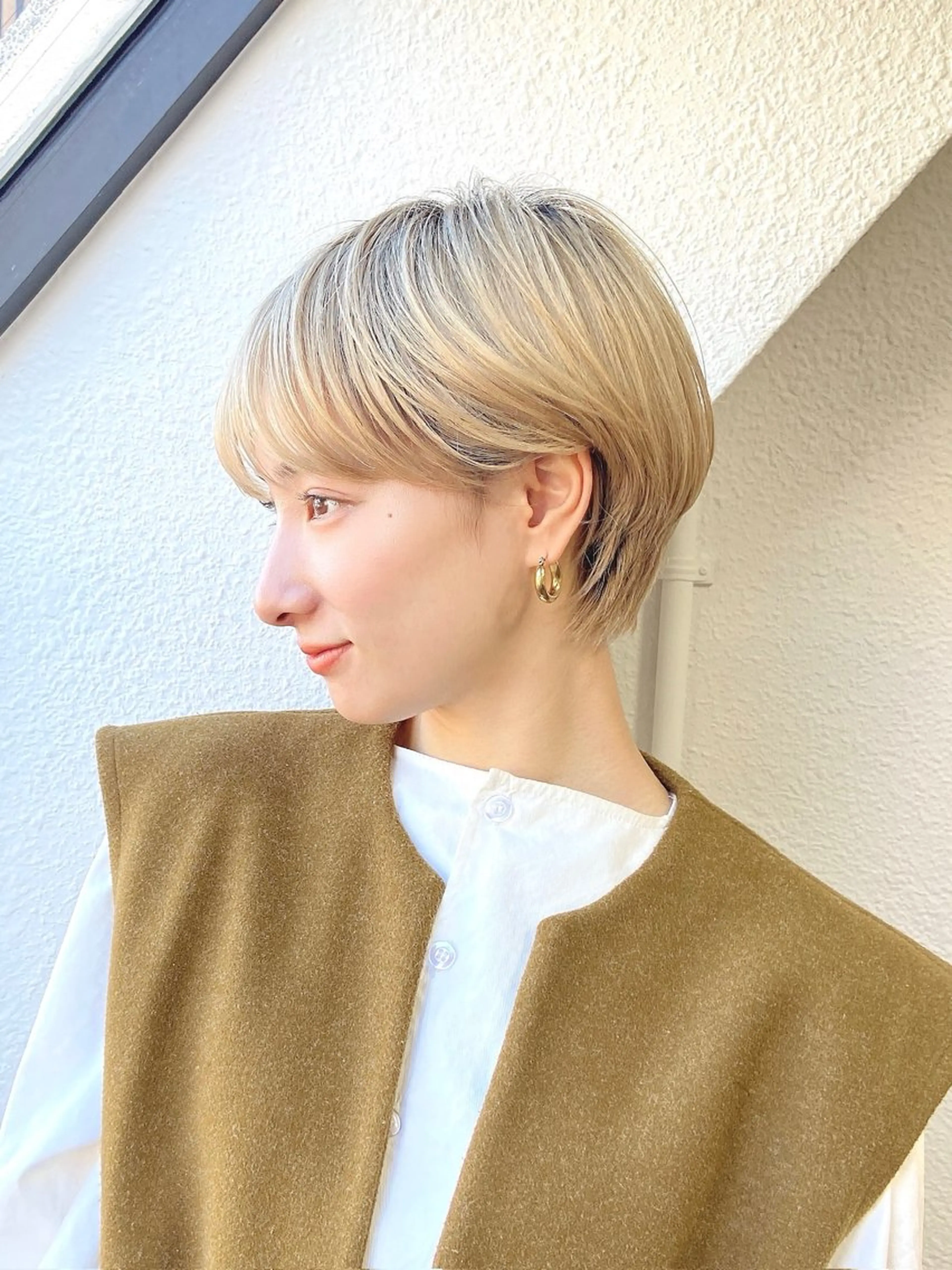 ショート カラー うる艶カラー× ハイトーン/miuのヘアスタイル