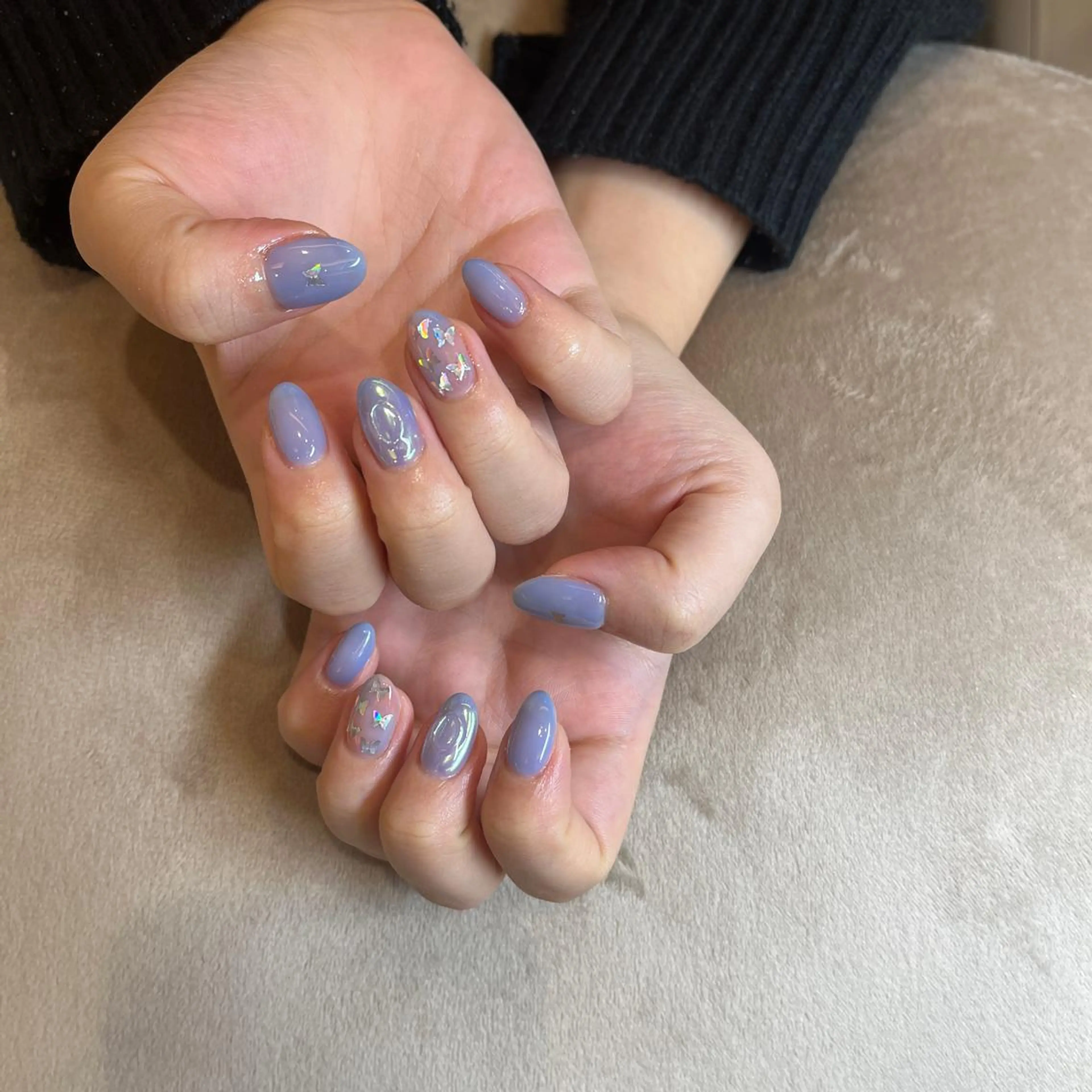 ネイル オーロラネイル ブルー フリーランス¨̮⃝ ネイリストOKADAのネイルデザイン