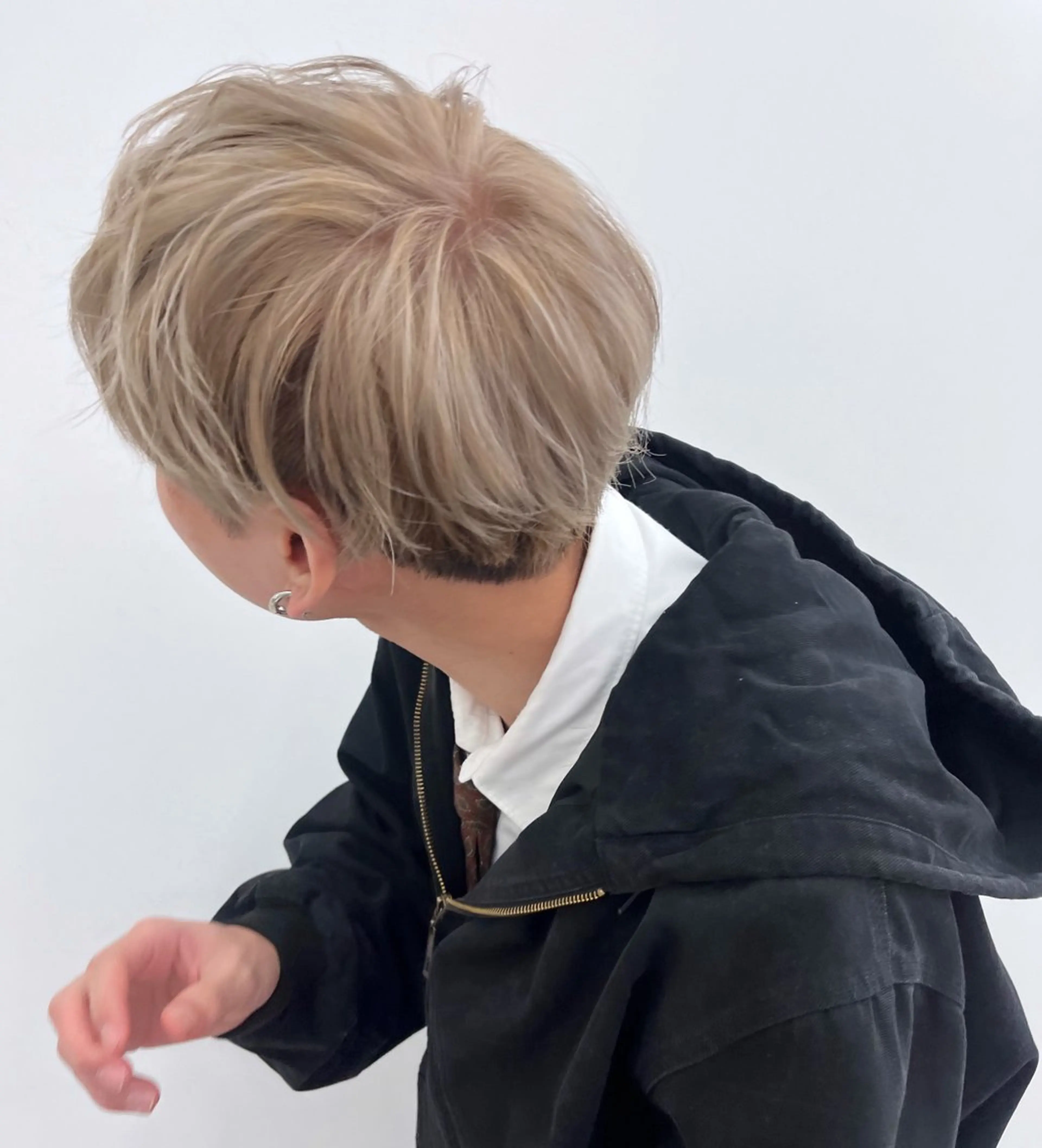 カラー ユイ☆ハイトーン ☆ブリーチデザインのヘアスタイル