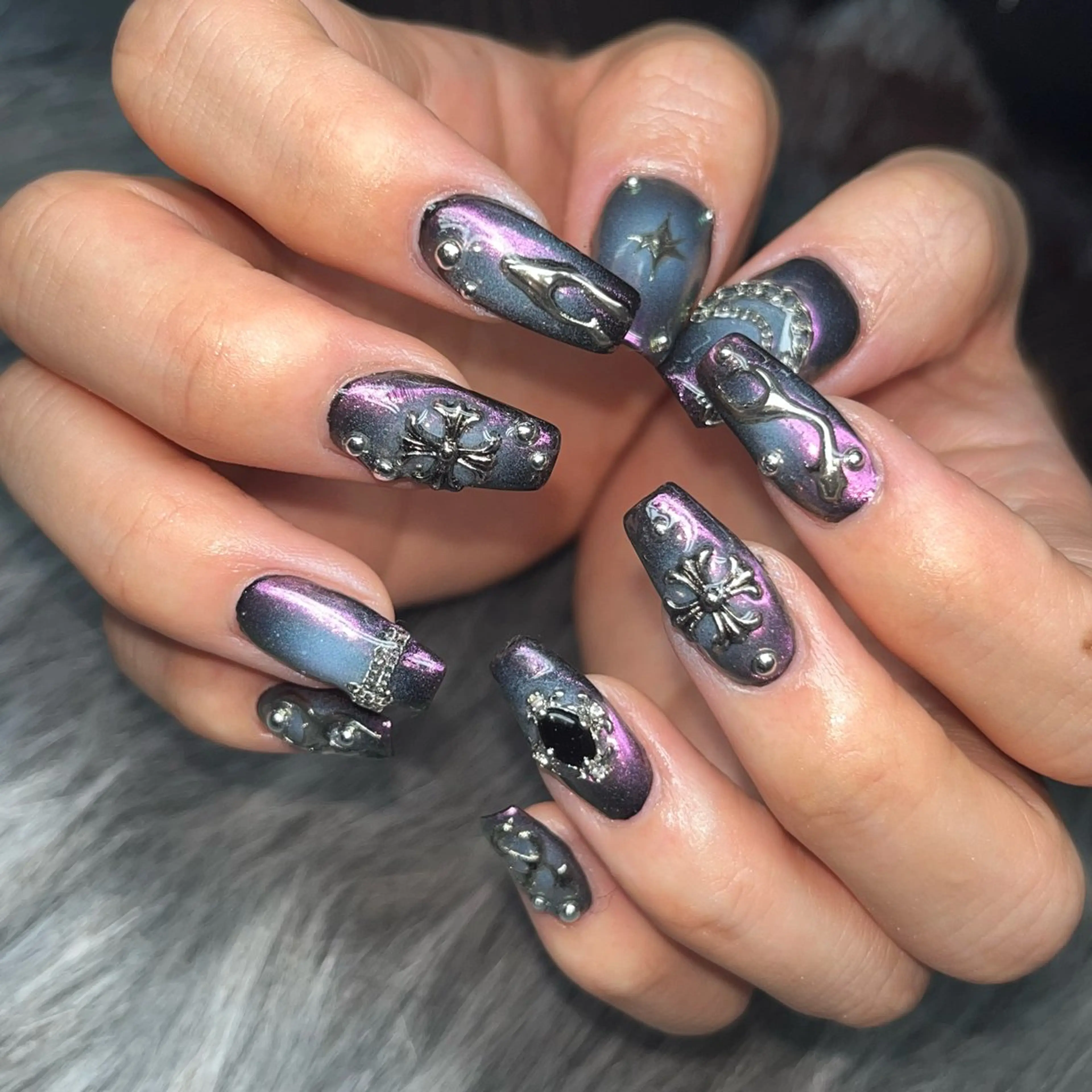 ミディアム ハンドネイル WOLTOKYO渋谷 Anzuのネイルデザイン