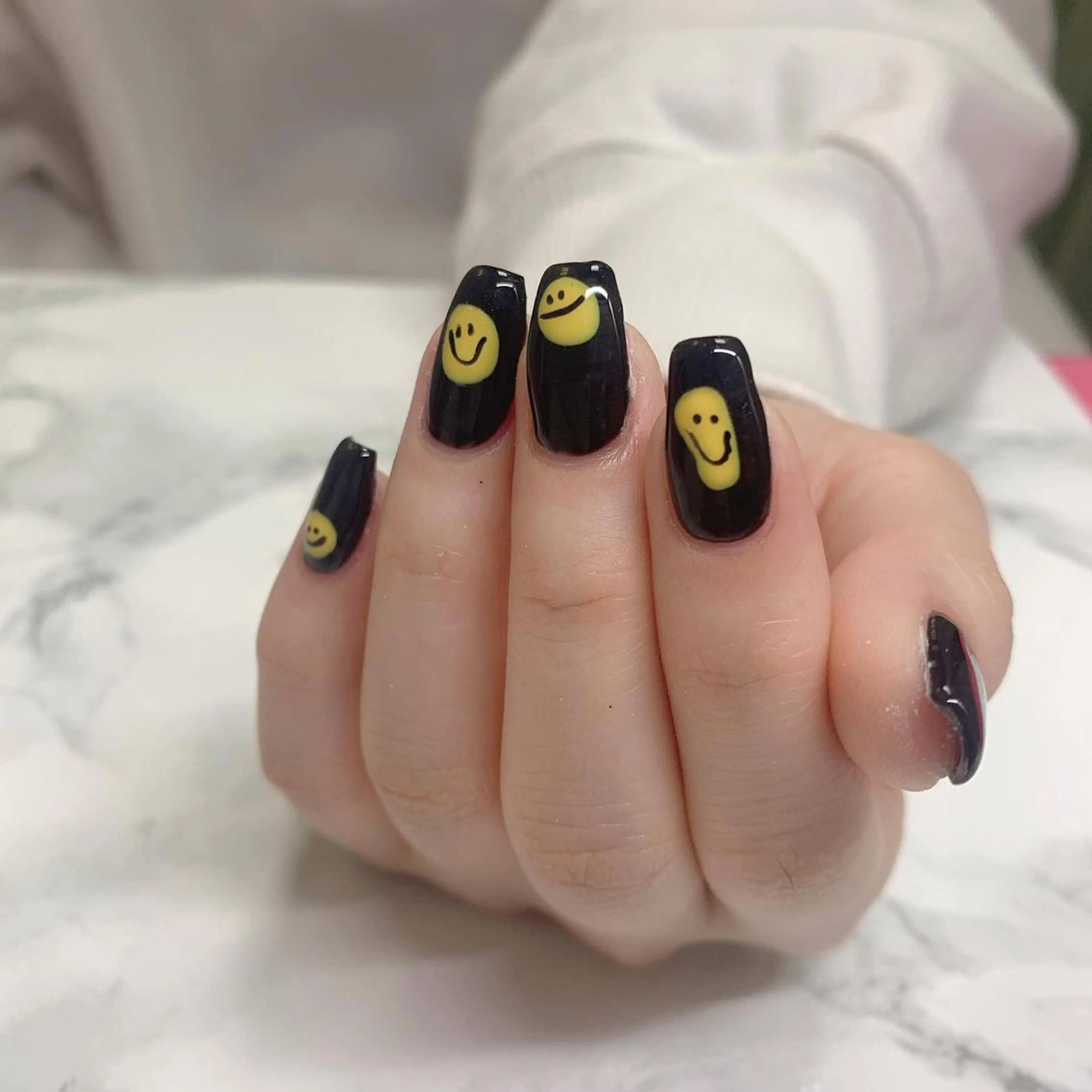 ネイル はな💎ネイル ワンホン、長さ出しのネイルデザイン